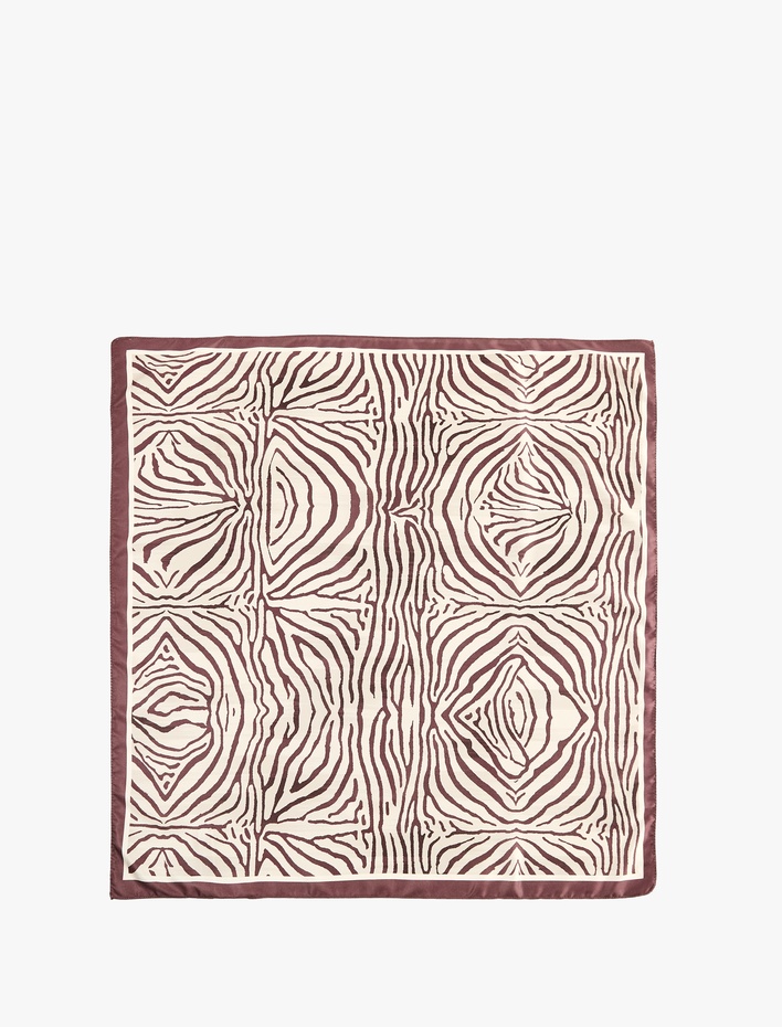 Kadın Zebra Desenli Kare Saten Fular Bandana