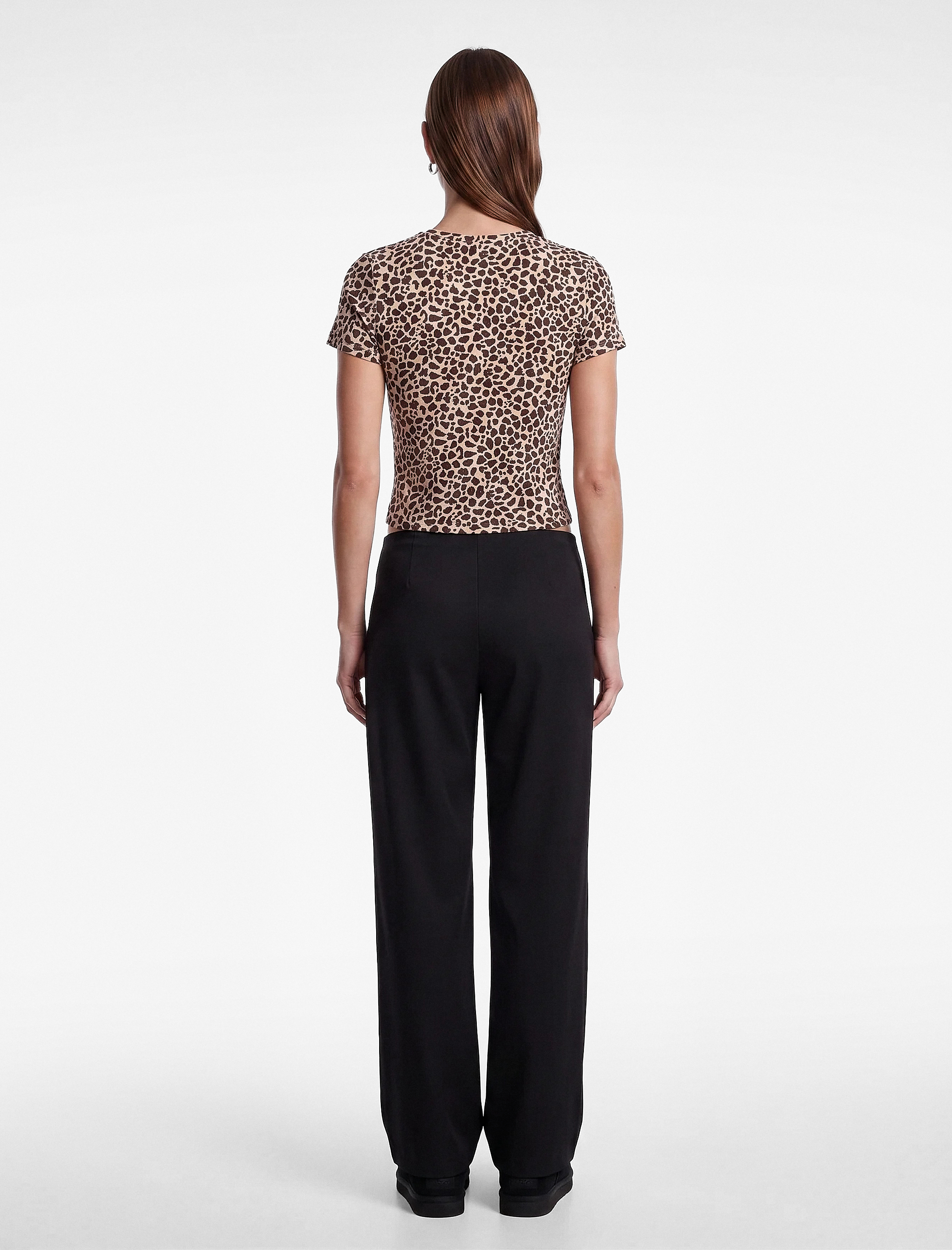  Leopar Desenli Rahat Kesim Bisiklet Yaka Kısa Kollu Pijama Üstü
