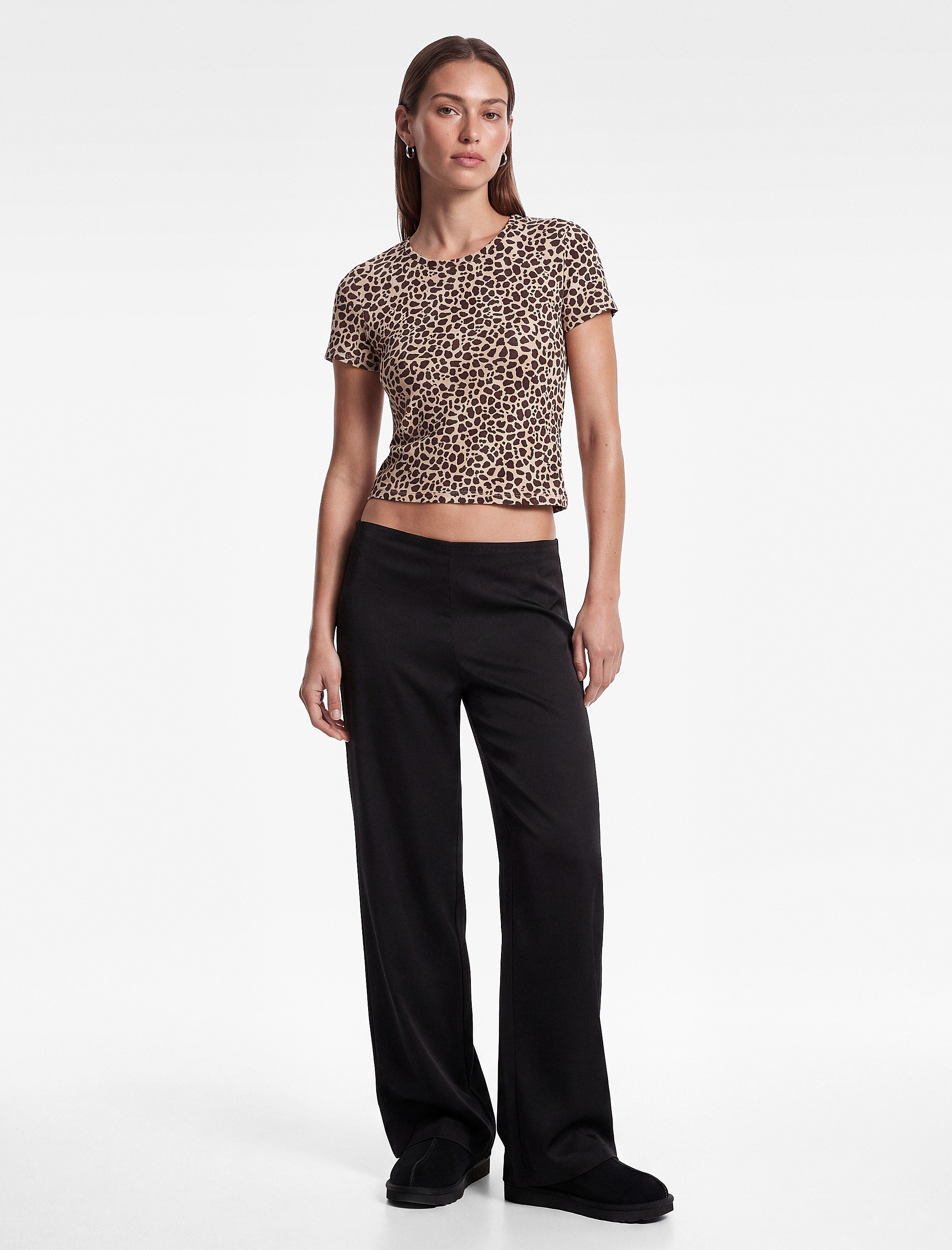   Leopar Desenli Rahat Kesim Bisiklet Yaka Kısa Kollu Pijama Üstü