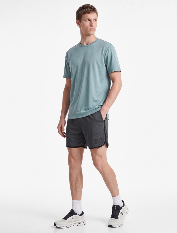 Regular Fit Kısa Kollu Bisiklet Yaka Basic Spor Tişört