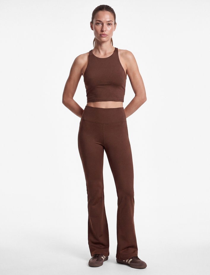  Slim Fit İp Askılı Kolsuz Sırt Detaylı Kaplı Sporcu Sütyeni