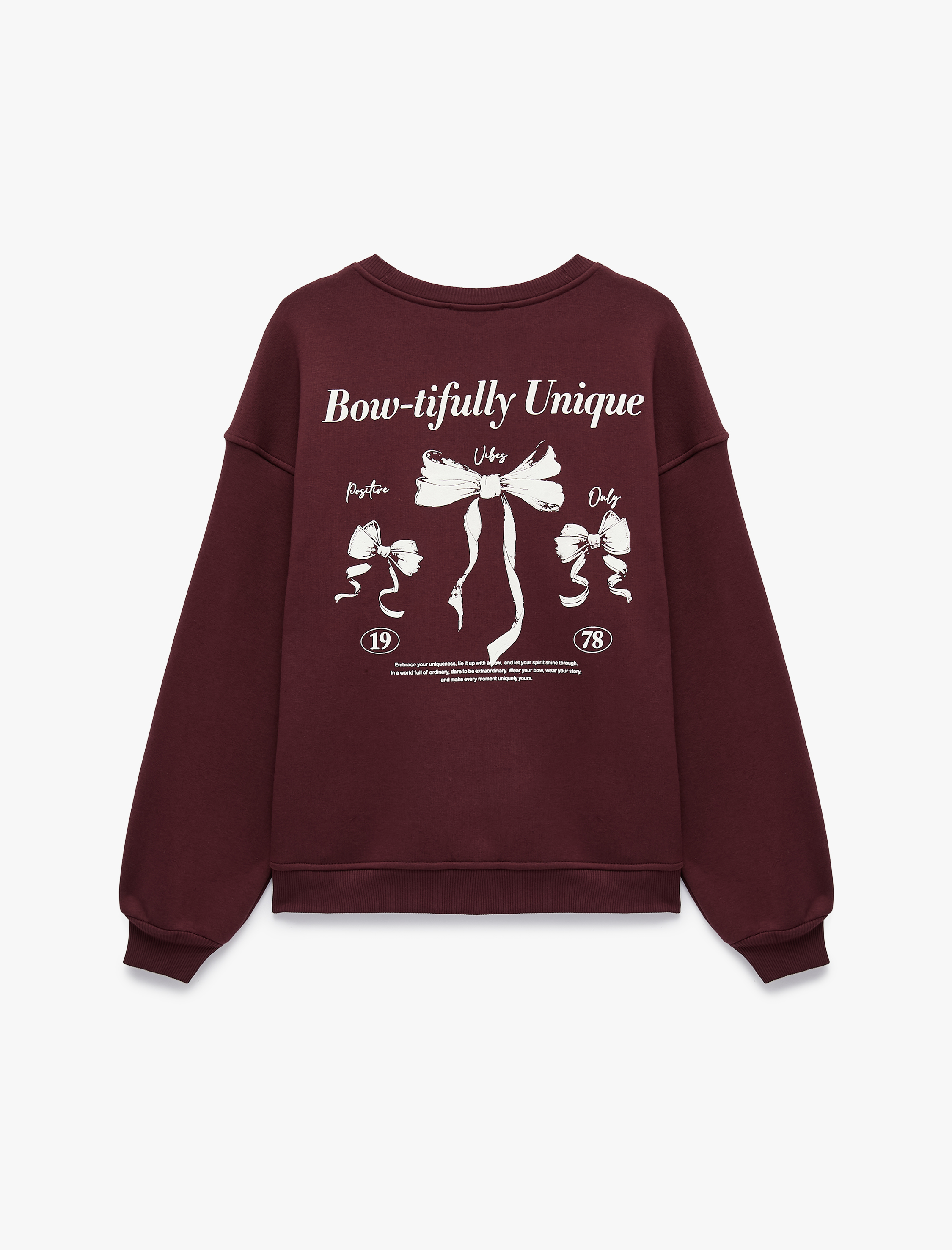   Rahat Kalıp Bisiklet Yaka Şardonlu Arkası Fiyonk Baskılı Sweatshirt