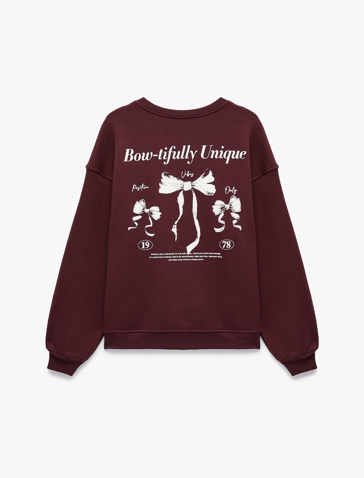  Rahat Kalıp Bisiklet Yaka Şardonlu Arkası Fiyonk Baskılı Sweatshirt