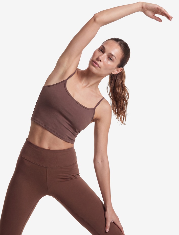  Slim Fit İnce Askılı Crop Spor Bluz