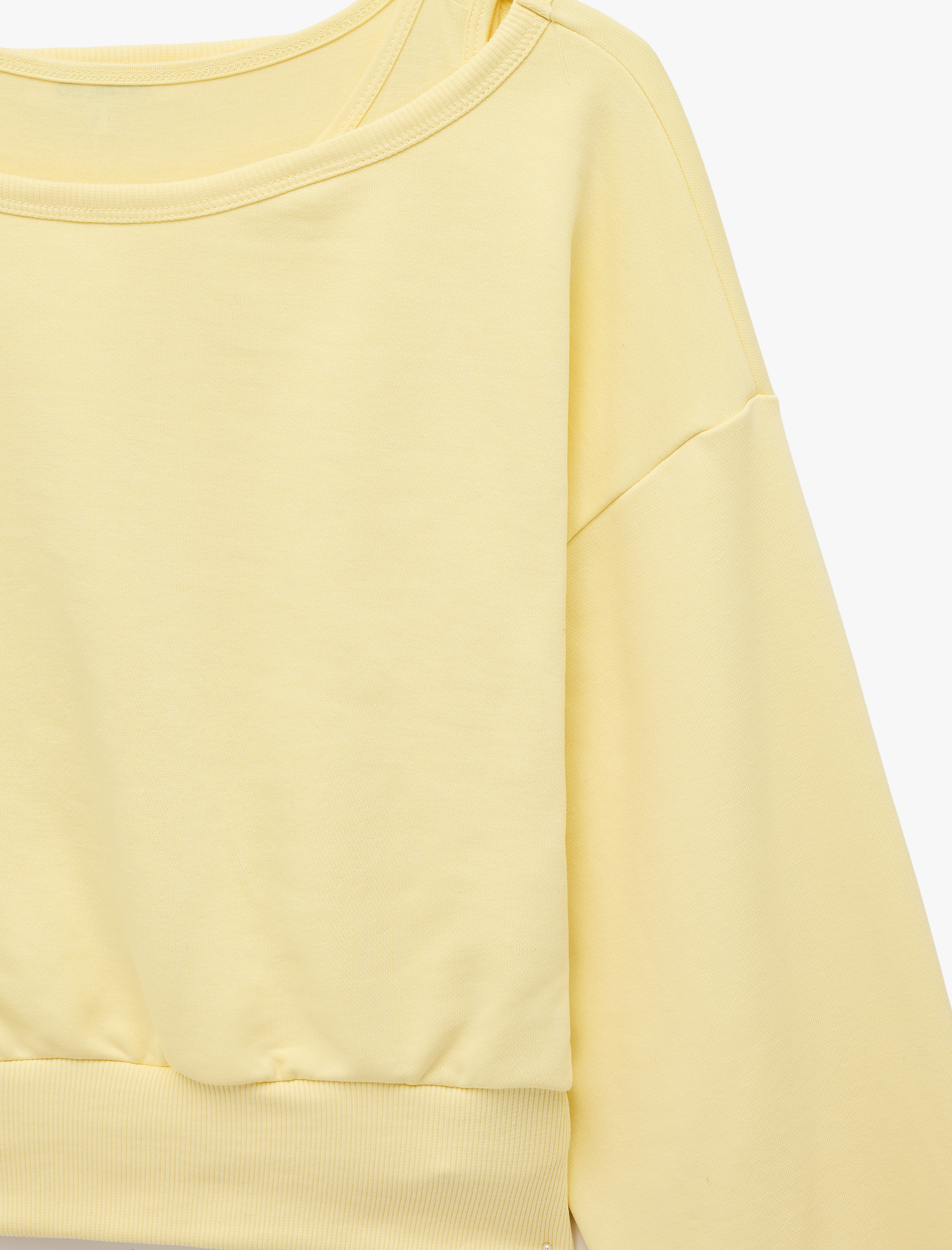   Rahat Kalıp Pamuklu İkili Katmanlı Ribanalı Kayık Yaka Uzun Kollu Sweatshirt