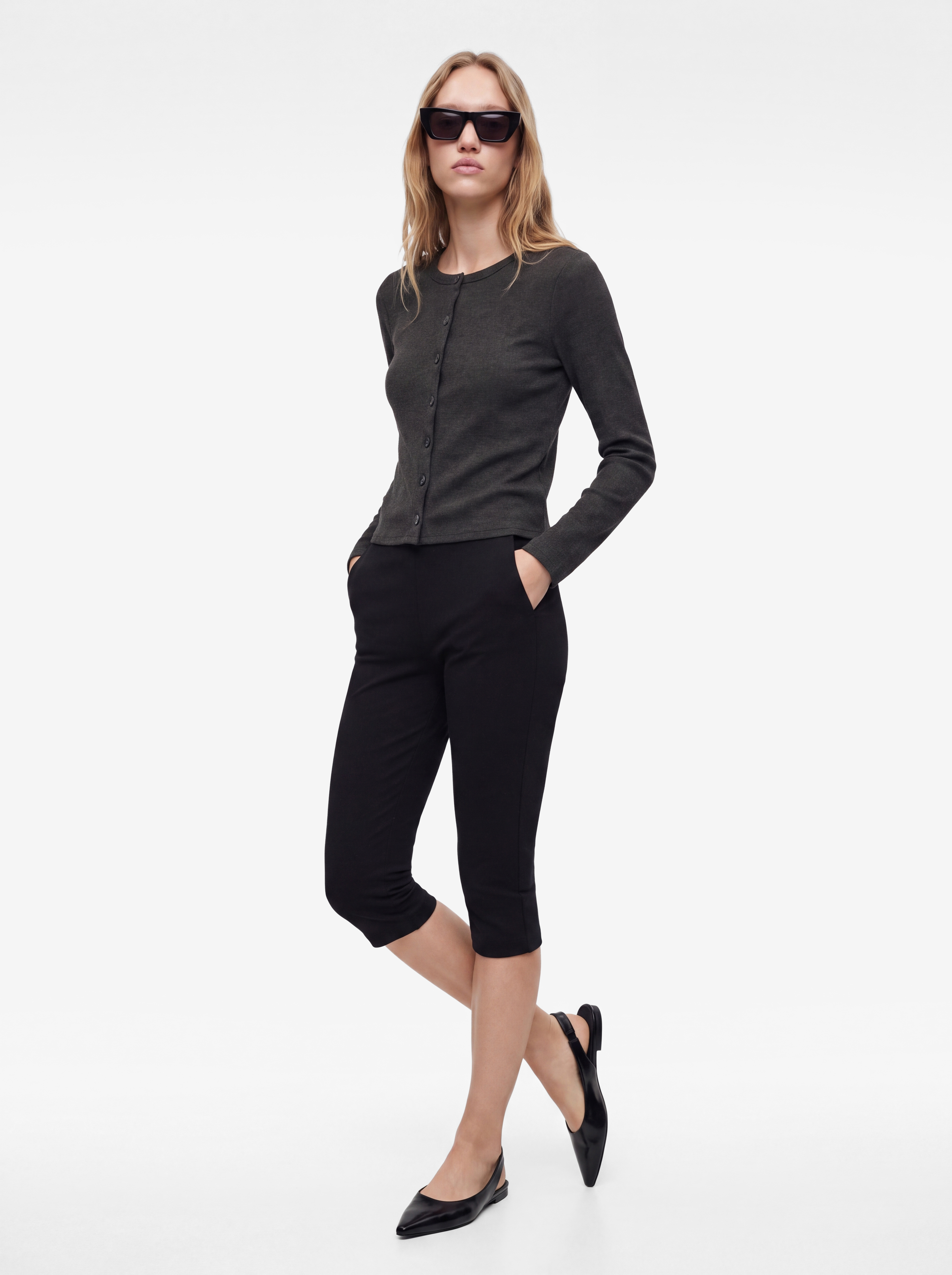   Slim Fit Uzun Kollu Bisiklet Yaka Düğmeli Triko Hırka