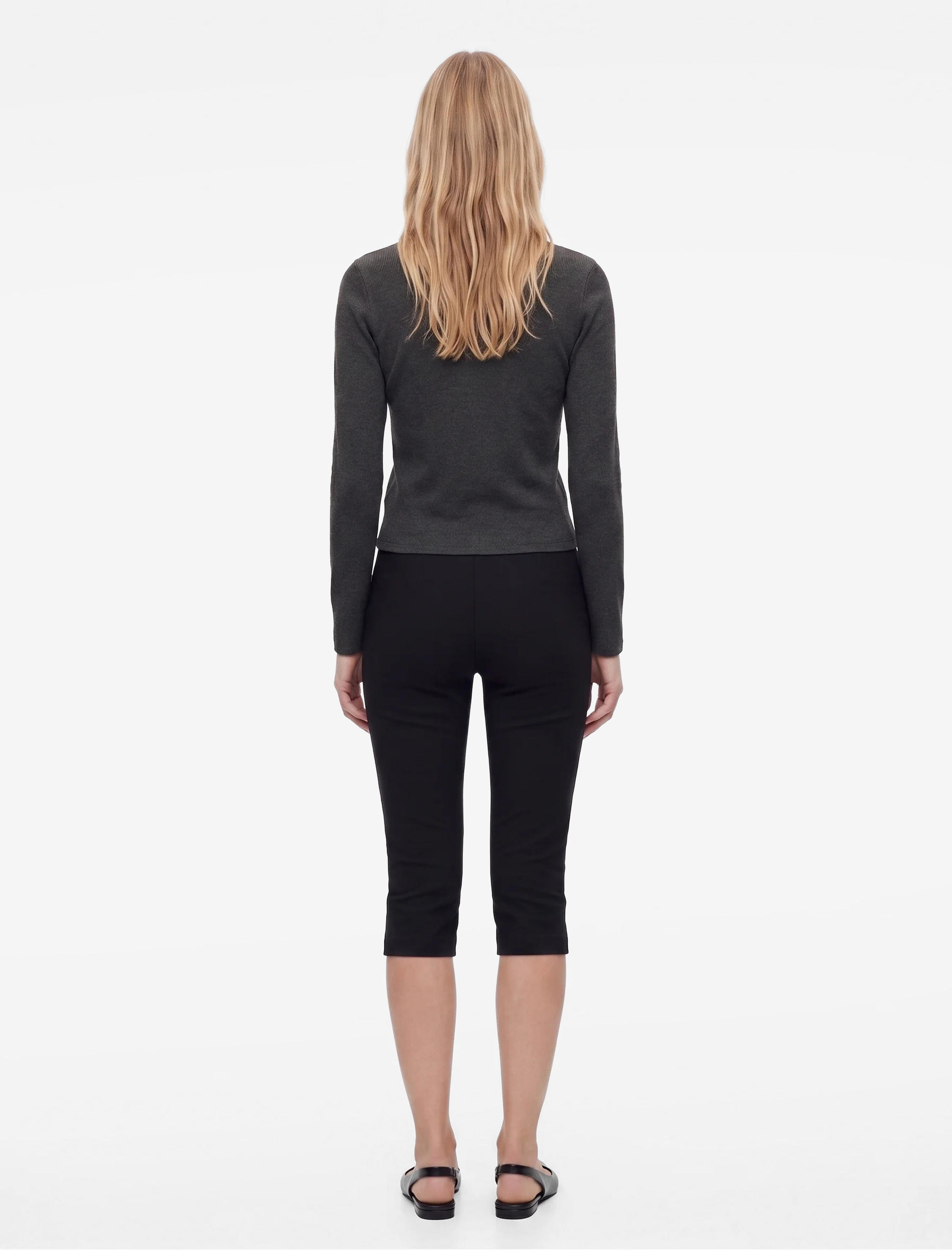   Slim Fit Uzun Kollu Bisiklet Yaka Düğmeli Triko Hırka