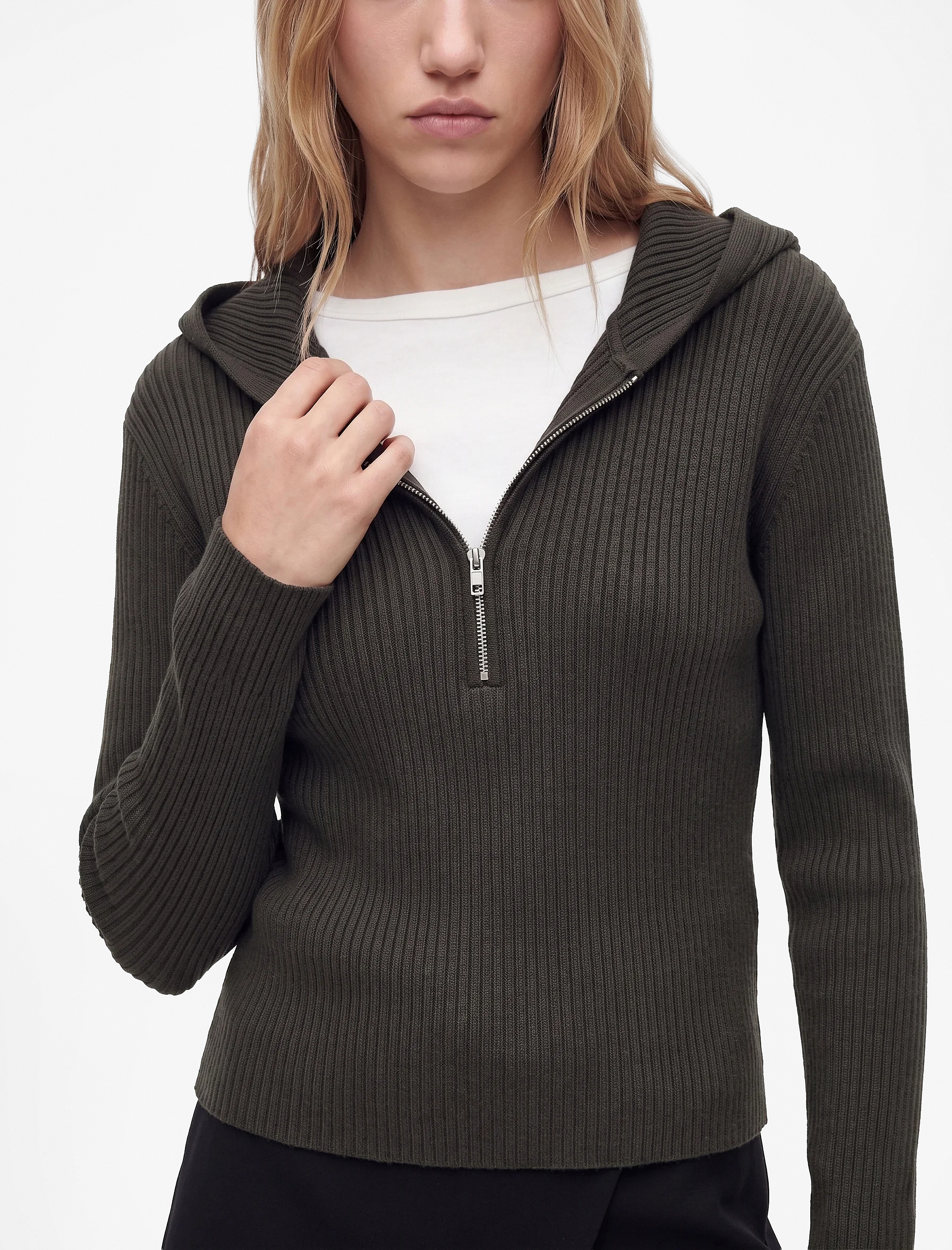   Viskon Slim Fit Uzun Kollu Fermuarlı Kapüşonlu Triko Kazak