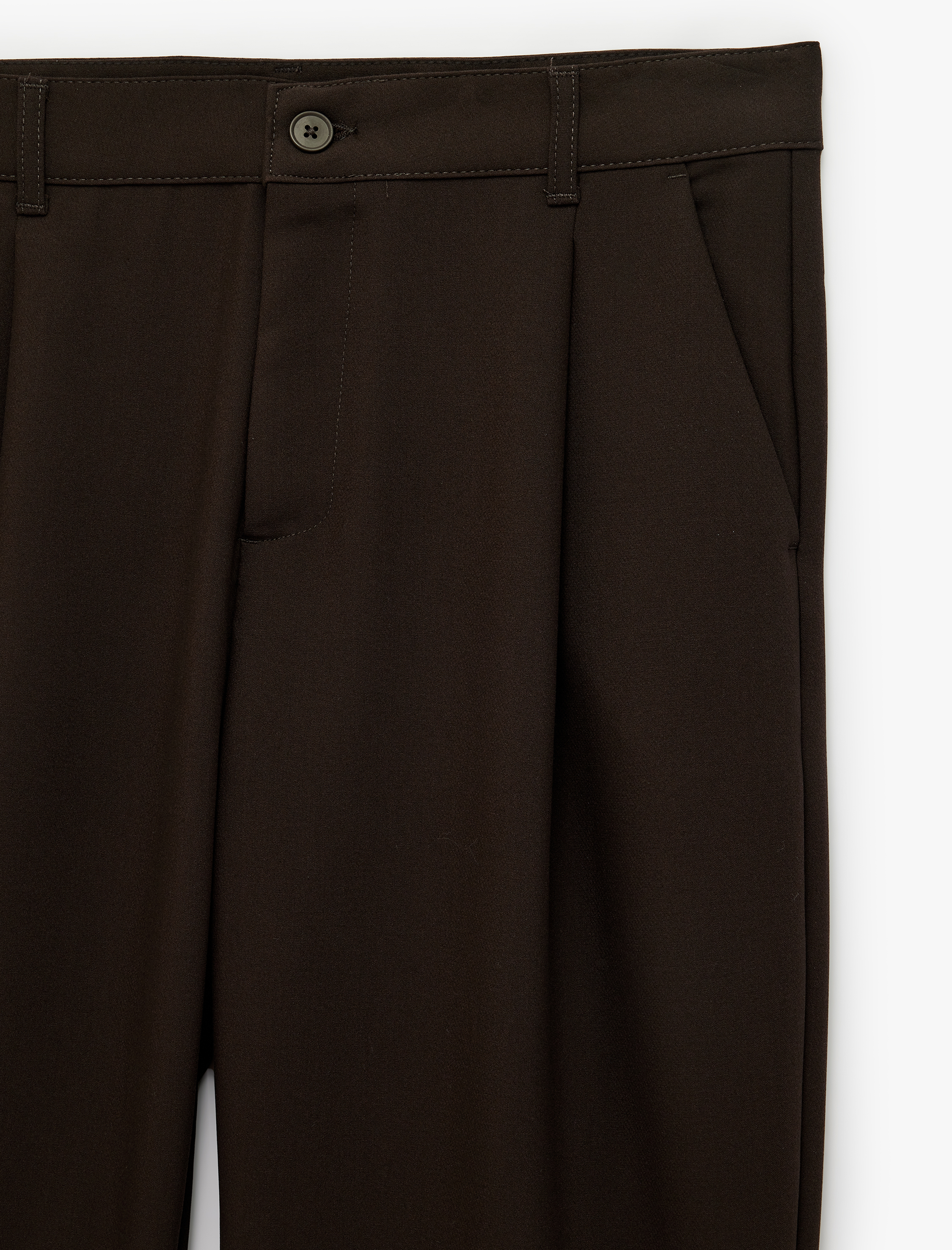   Regular Fit Cepli Viskon Karışımlı Pileli Kumaş Pantolon