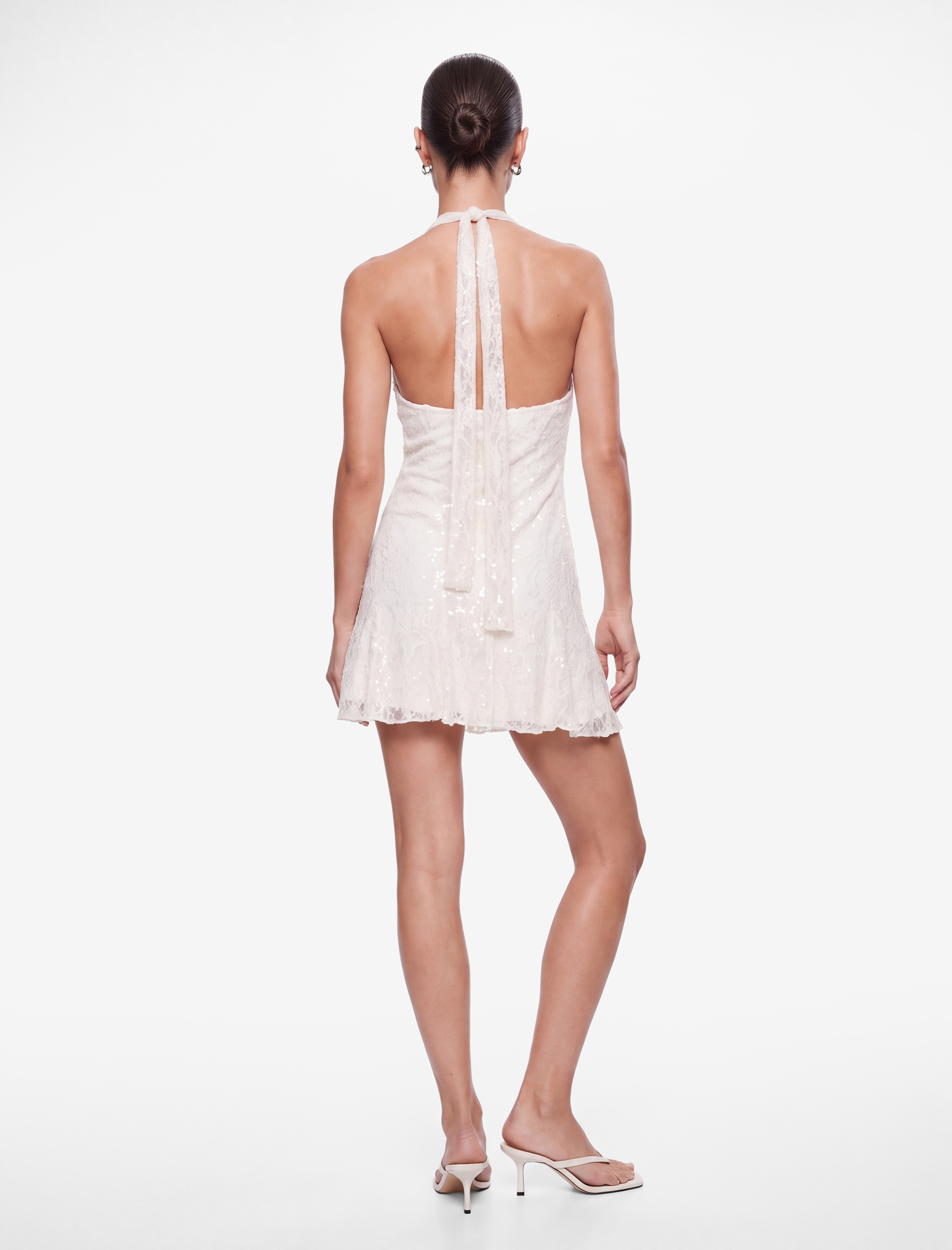 Koton Dantelli Payetli Halter Yaka Boyundan Bağlamalı Kolsuz Mini Bridal Elbise görsel 6