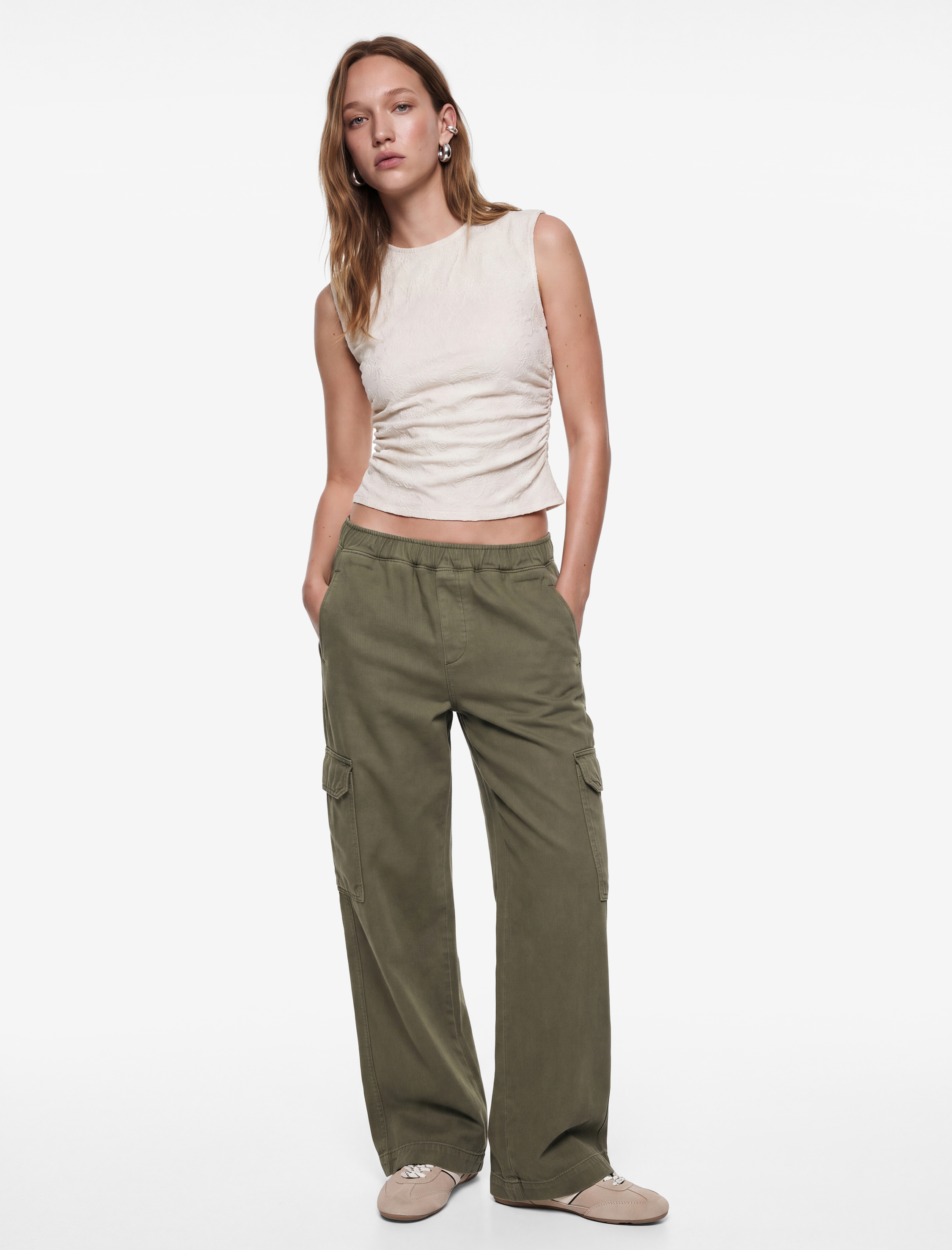 Koton Brodeli Desenli Slim Fit Kolsuz Bisiklet Yaka Düğmeli Drapeli Bluz