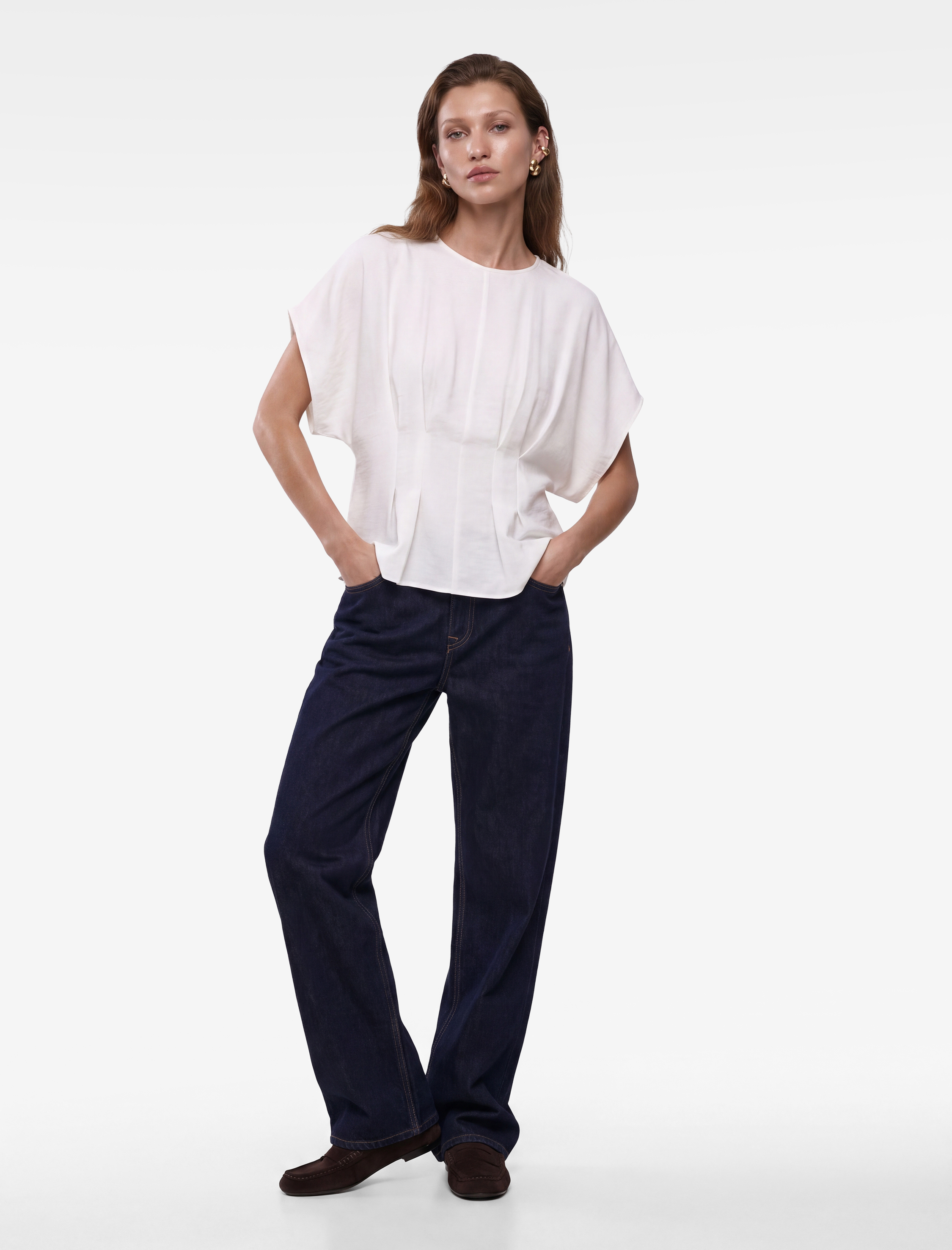 Koton Viskon Modal Kumaş Pileli Slim Fit Bel Vurgulu Bisiklet Yaka Kısa Kollu Bluz