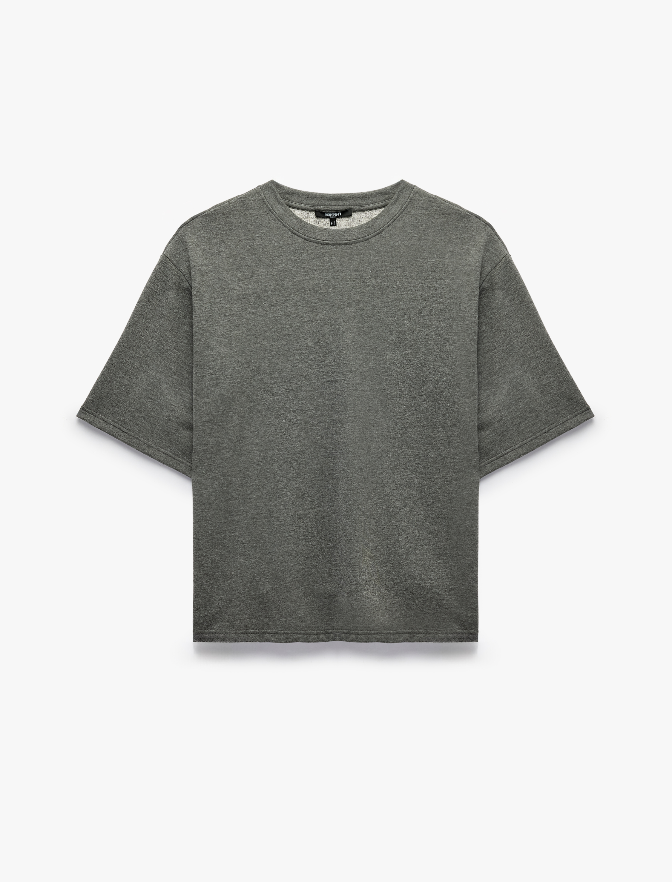   Etiket Detaylı Üç İplik Rahat Kalıp Bisiklet Yaka Kısa Kollu Sweatshirt