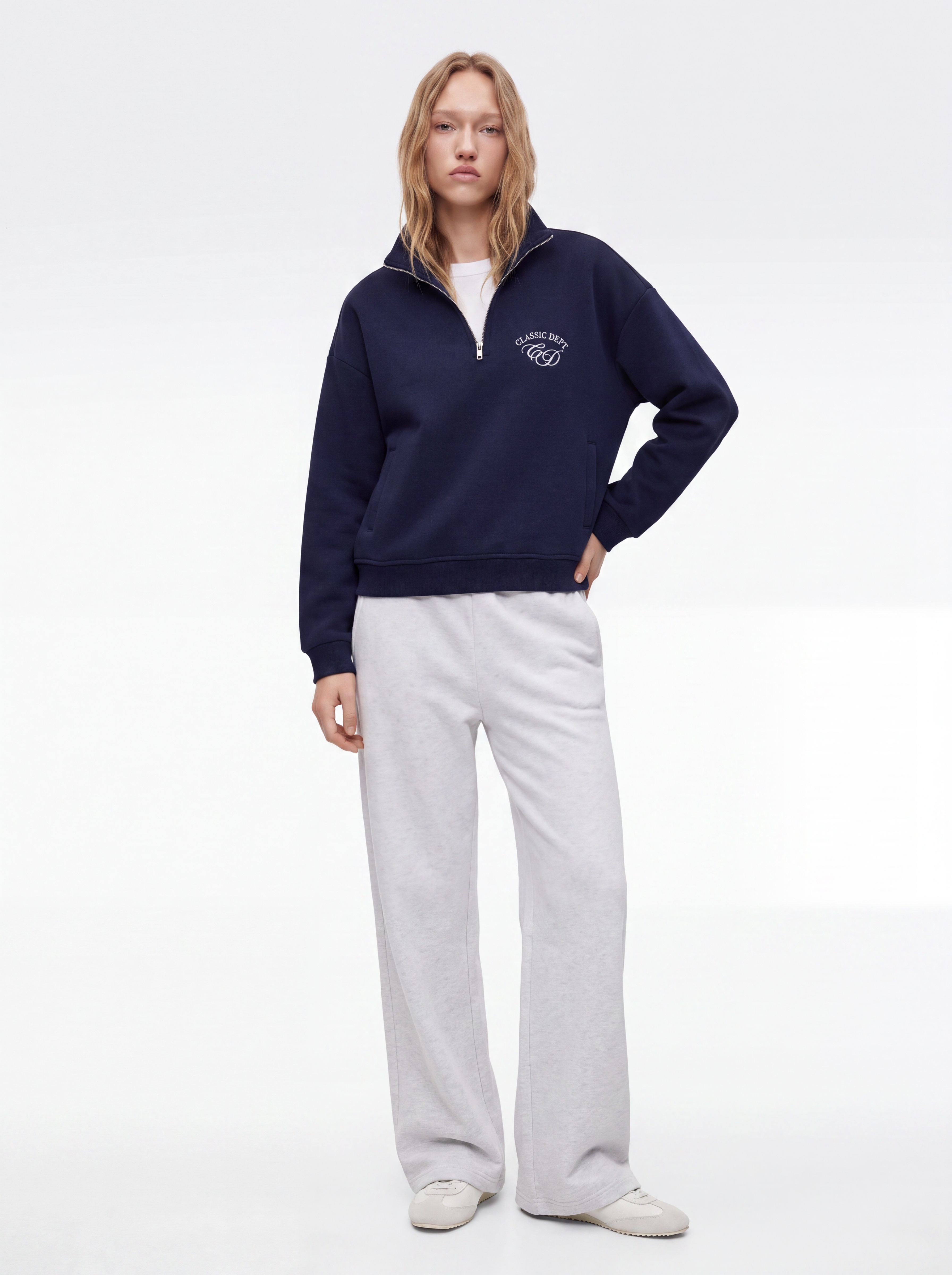 Koton Şardonlu Rahat Kalıp Cep Detaylı Arkası Baskılı Yarım Fermuarlı Sweatshirt