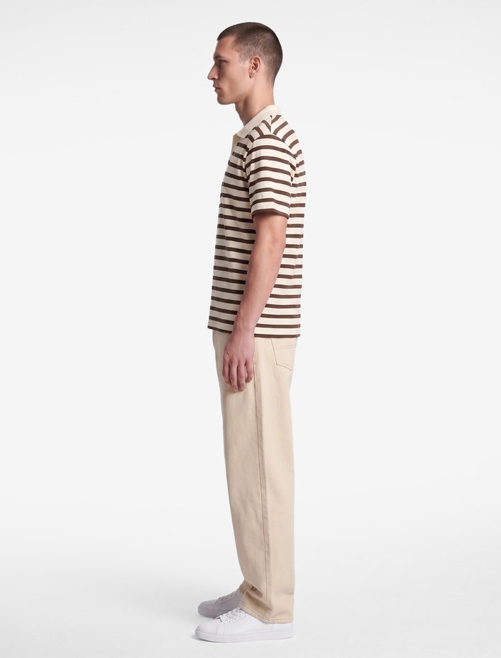  Pamuklu Rahat Kalıp Normal Bel Cepli Barrel Fit Jean Pantolon