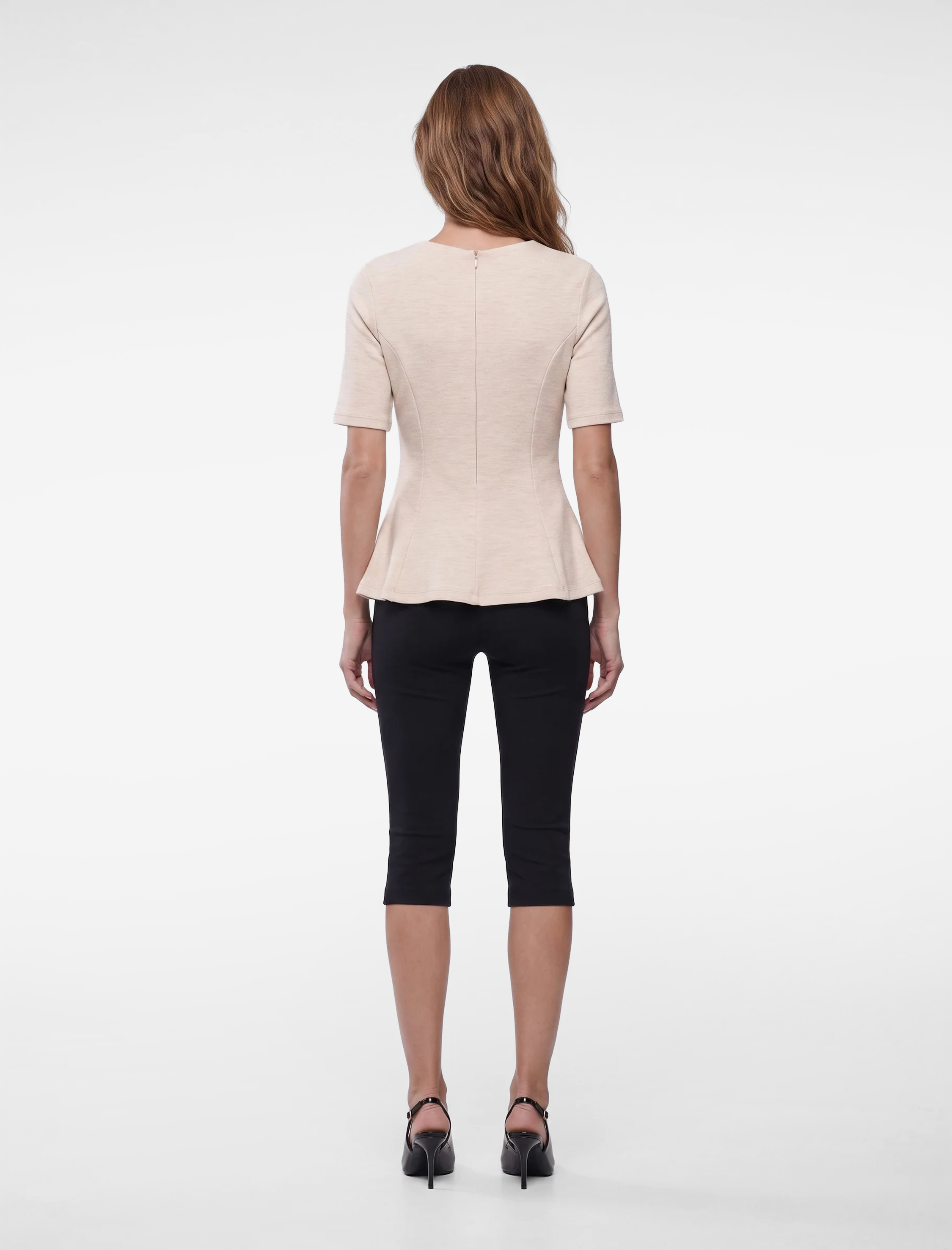   Slim Fit Bisiklet Yaka Kısa Kollu Peplum Bluz