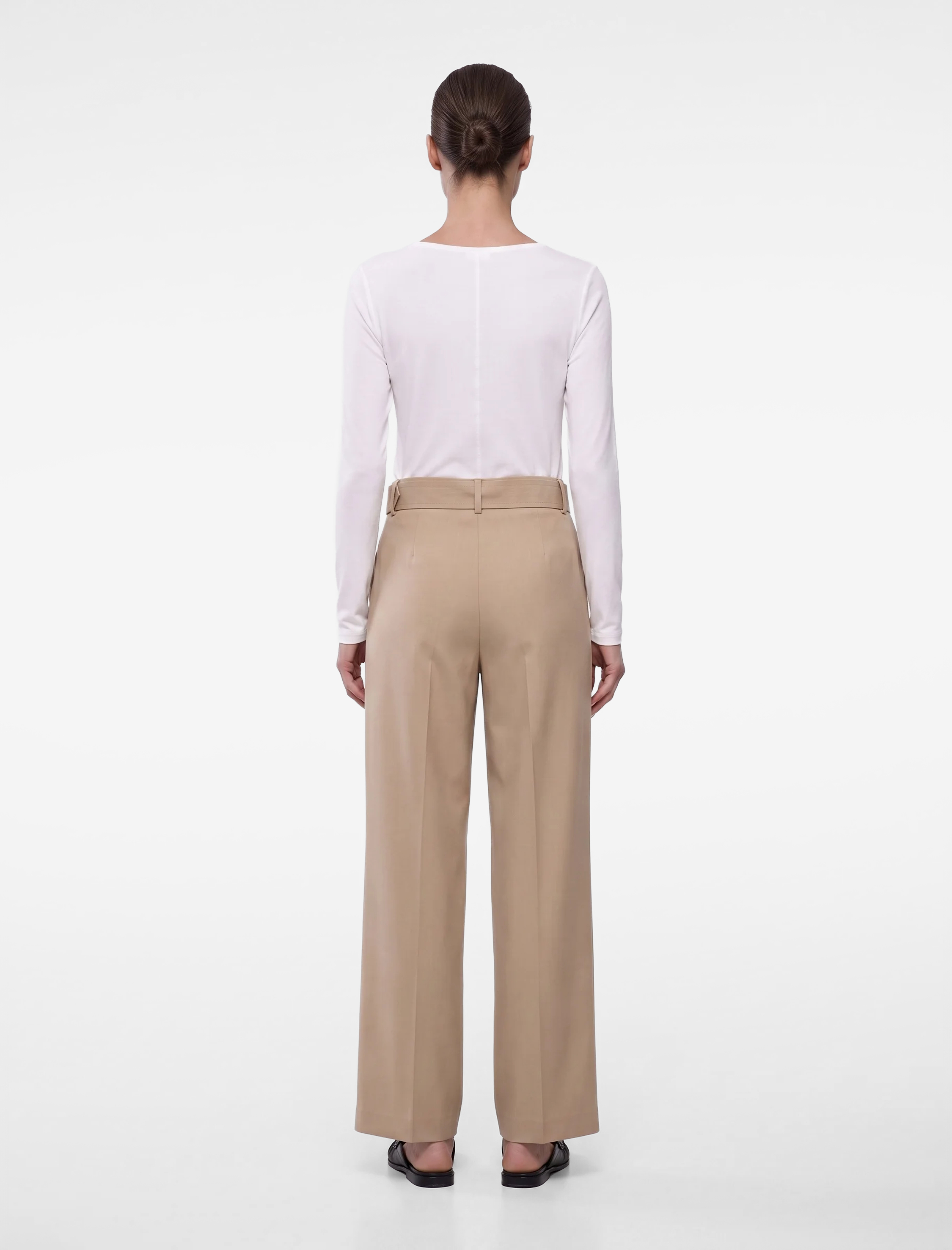 Koton Slim Fit Bisiklet Yaka Uzun Kollu Viskon Basic Bluz görsel 3