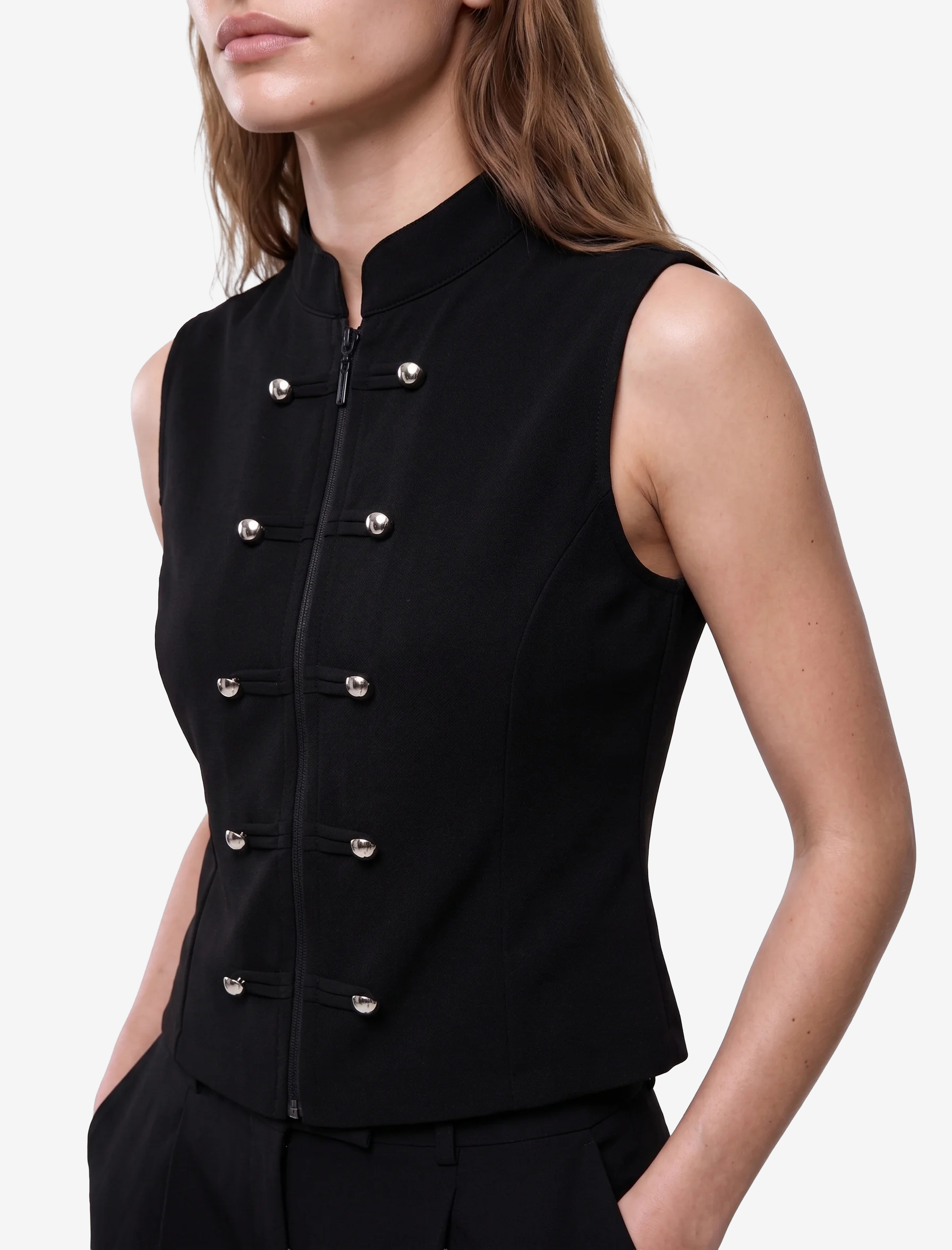 Koton Süslü Düğme Detaylı Slim Fit Dik Yaka Kolsuz Hırka görsel 4