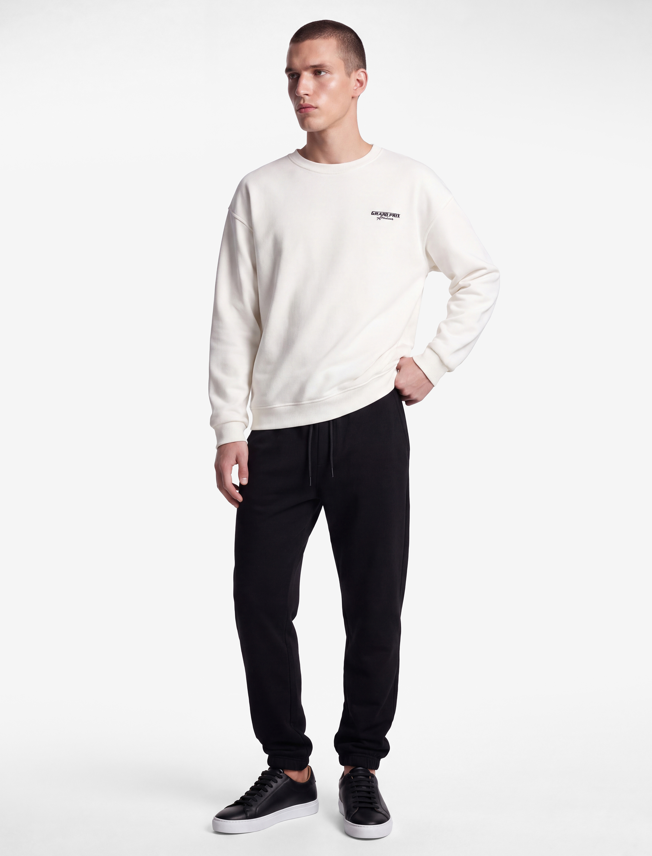 Koton Rahat Kalıp Üç İplik Şardonlu Pamuklu Bisiklet Yaka Arkası Baskılı Sweatshirt