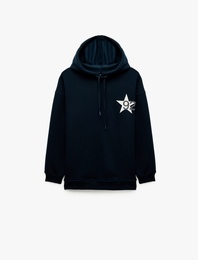 Kolej Baskılı Şardonlu Rahat Kalıp Uzun Kollu Kapüşonlu Sweatshirt
