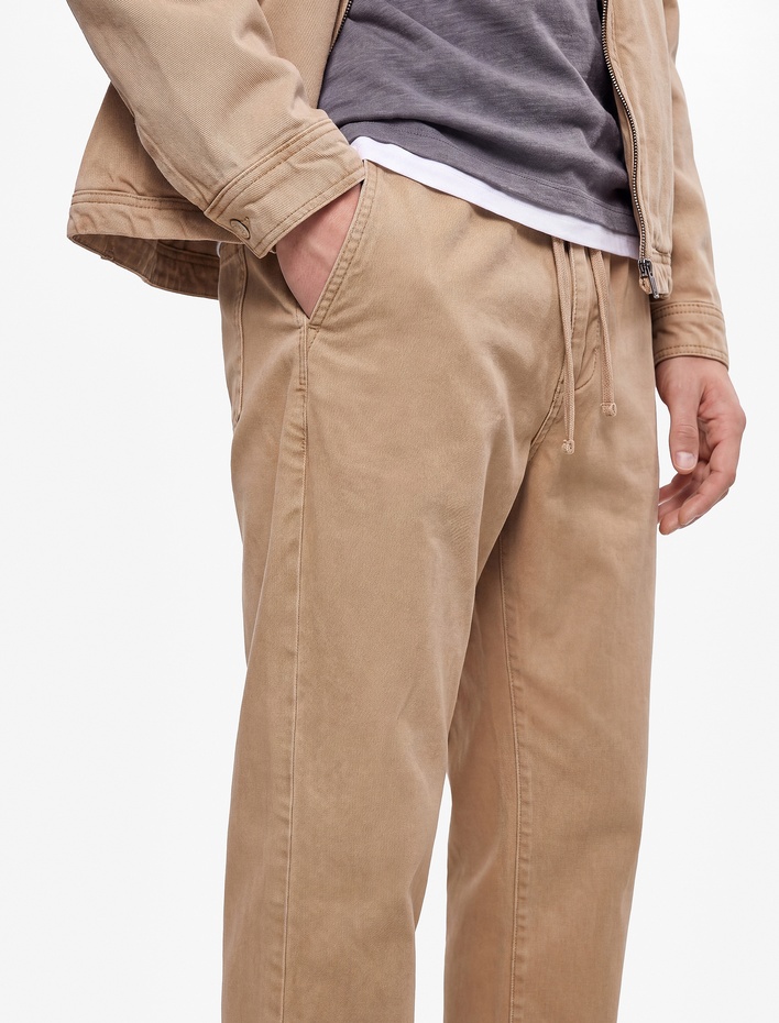  Regular Fit Pamuklu Beli Bağcıklı Jean Pantolon