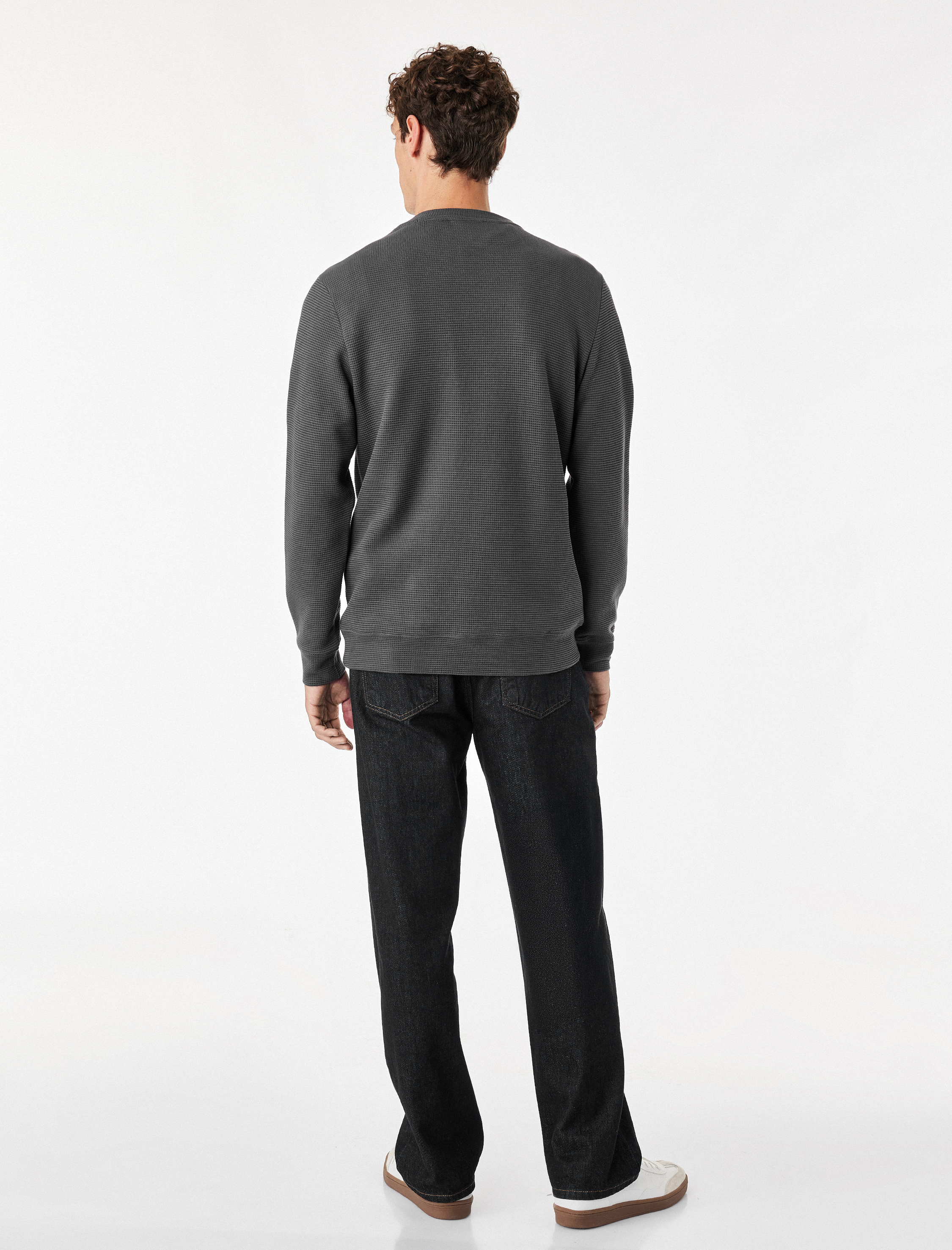 Koton Uzun Kollu Pamuklu Waffle Dokulu Henley Yaka Sweatshirt görsel 4