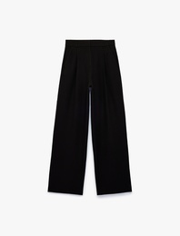 Yüksek Bel Cepli Regular Fit Geniş Paça Kumaş Pantolon