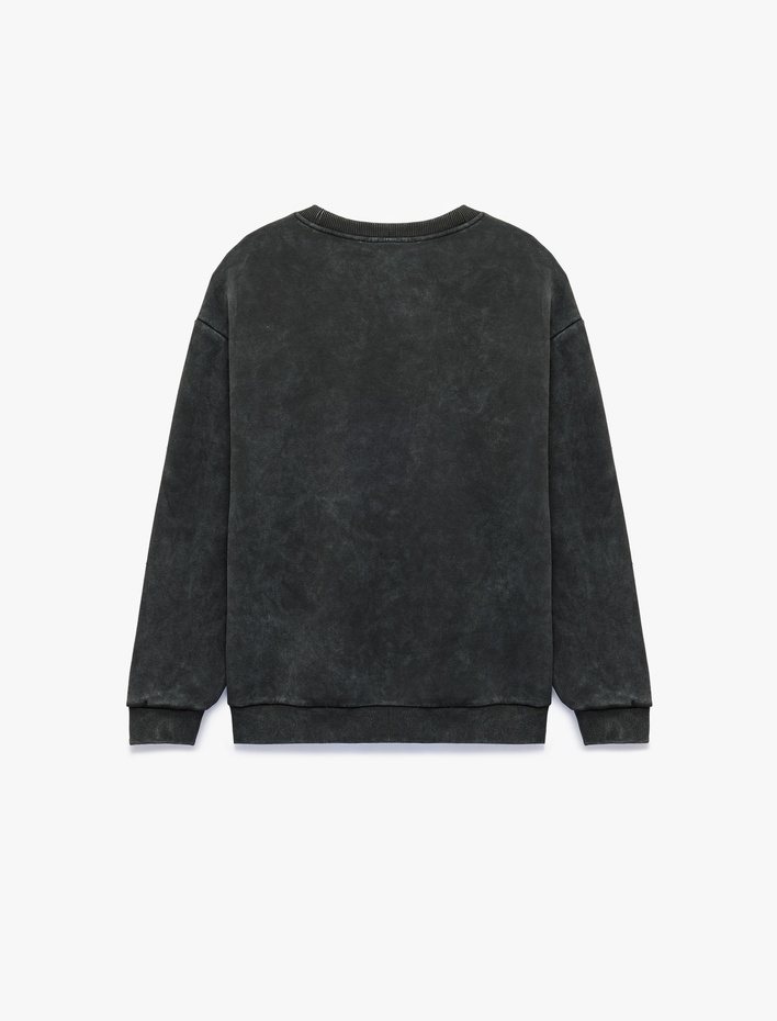  Uzun Kollu Üç İplik Şardonlu Bisiklet Yaka Yıkamalı Oversize Sweatshirt