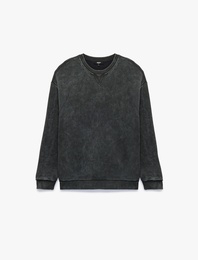 Uzun Kollu Üç İplik Şardonlu Bisiklet Yaka Yıkamalı Oversize Sweatshirt