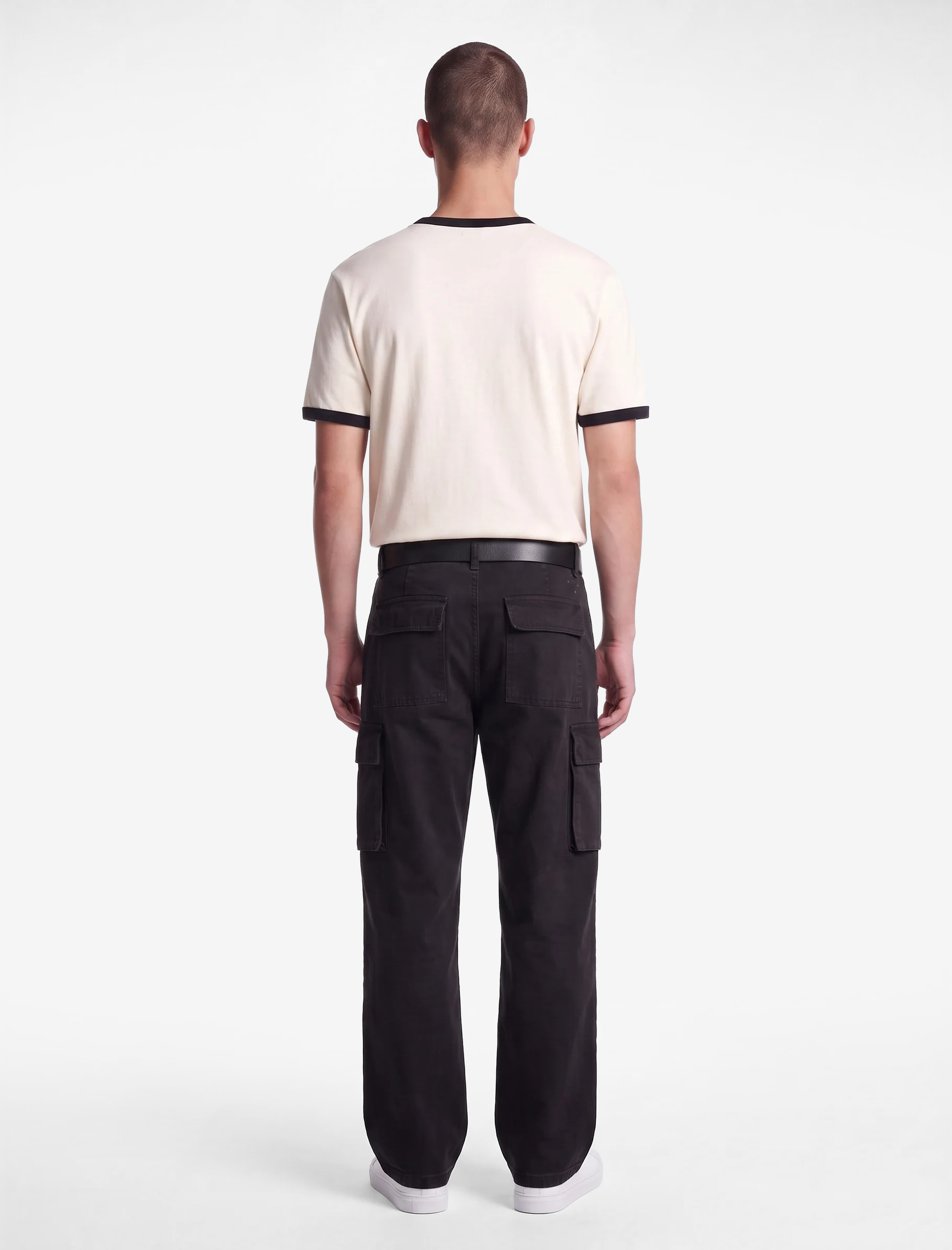 Koton Kısa Kollu Biyeli Pamuklu Tok Kumaş Bisiklet Yaka Slim Fit Tişört görsel 3