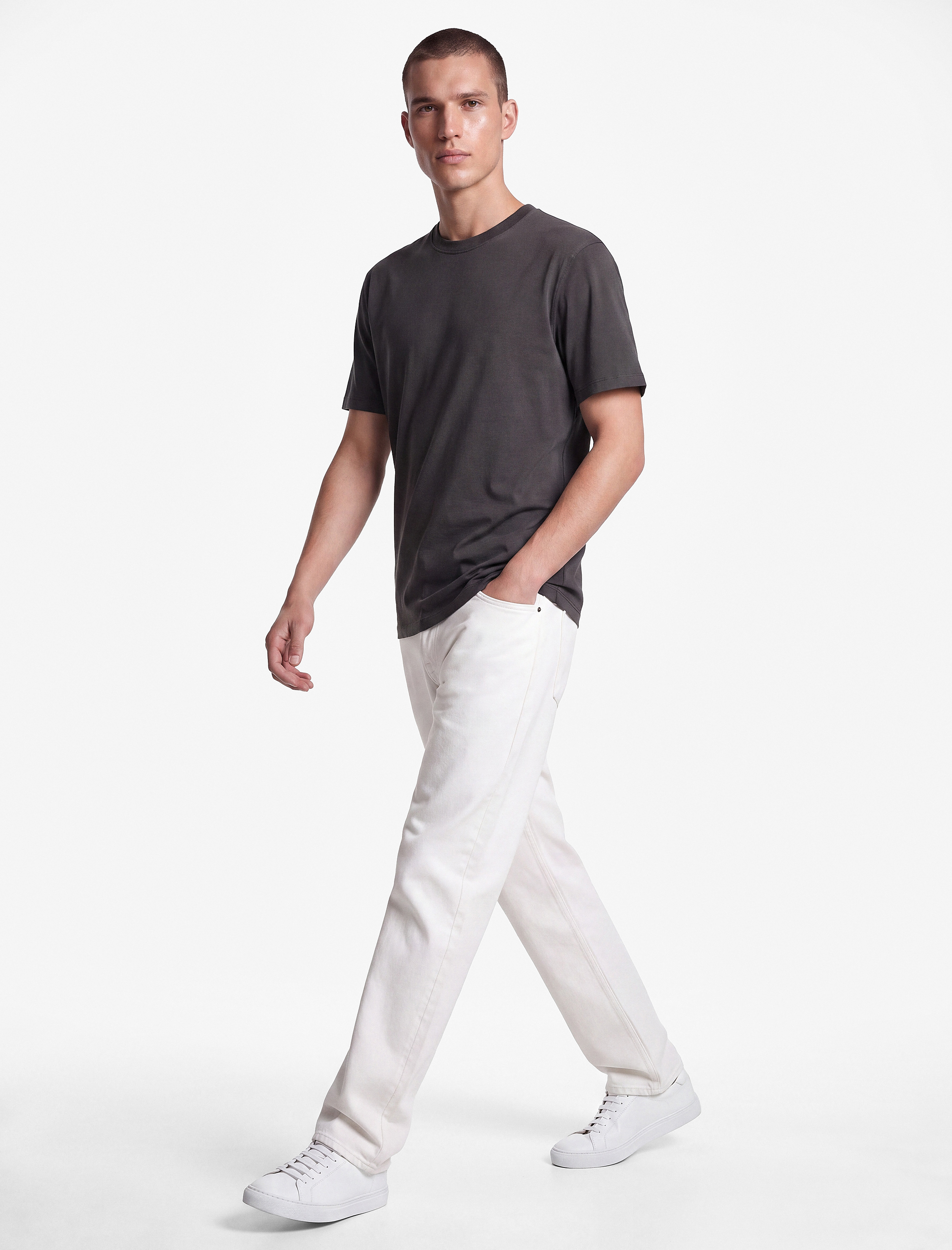 Koton Pamuklu Kısa Kollu Bisiklet Yaka Slim Fit Erkek Basic Tişört