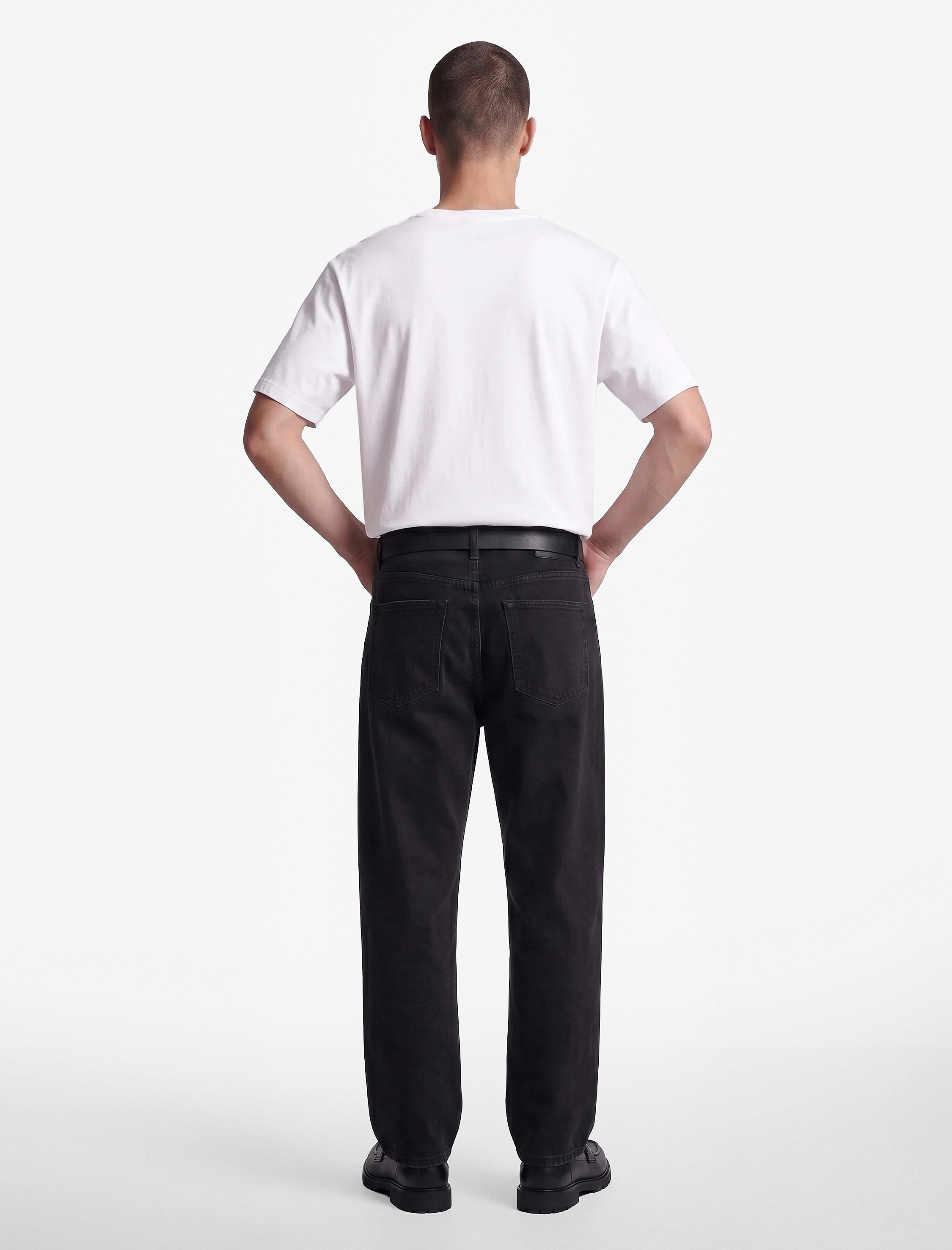 Koton Pamuklu Kısa Kollu Bisiklet Yaka Slim Fit Erkek Basic Tişört görsel 3