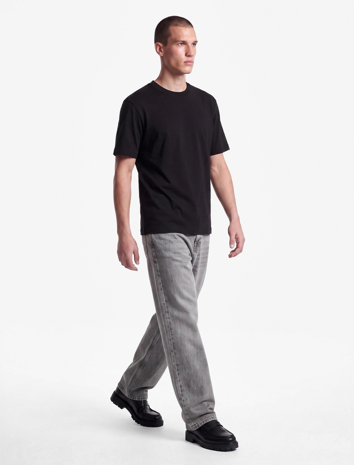  Pamuklu Kısa Kollu Regular Fit Bisiklet Yaka Basic Tişört