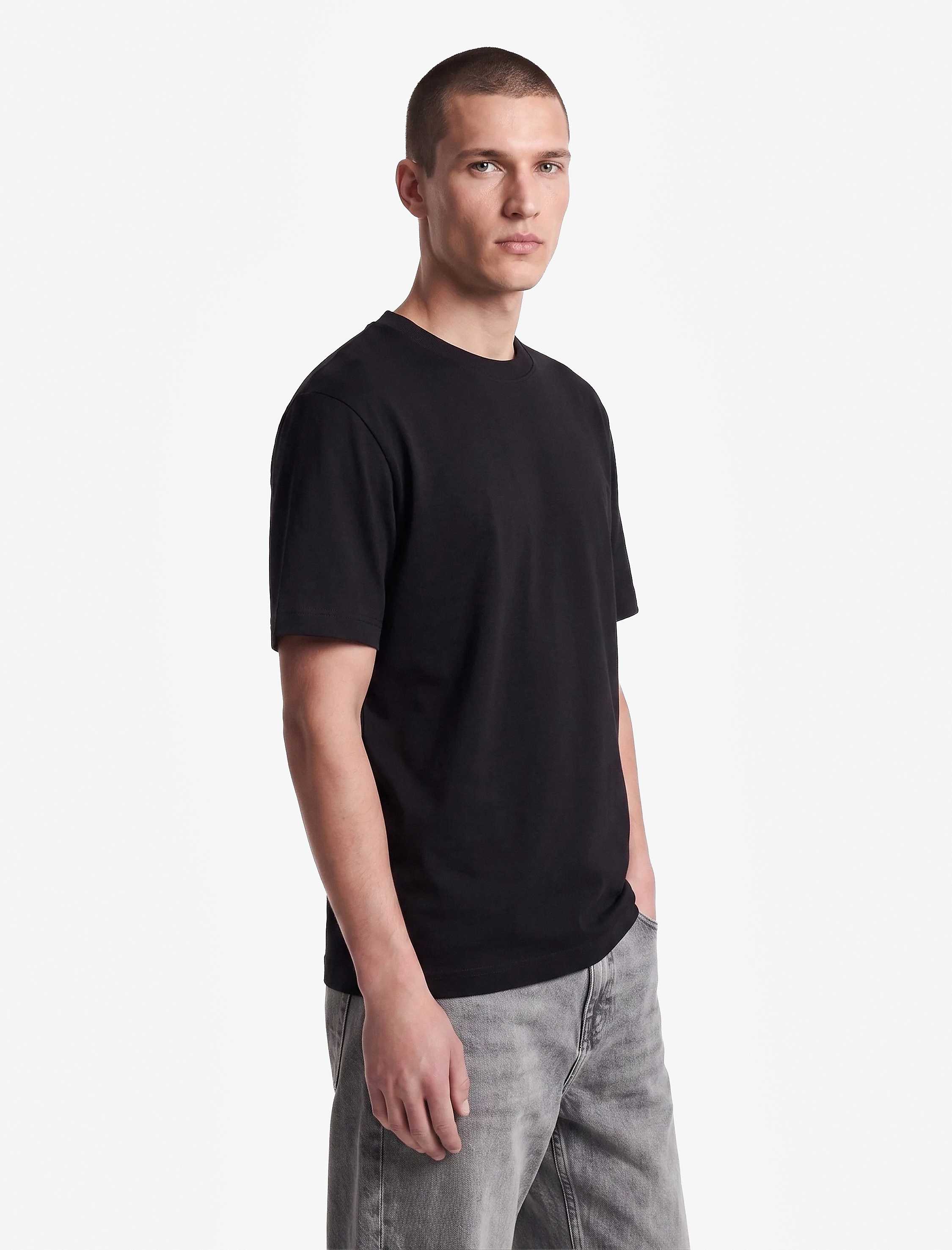 Koton Pamuklu Kısa Kollu Regular Fit Bisiklet Yaka Basic Tişört görsel 2