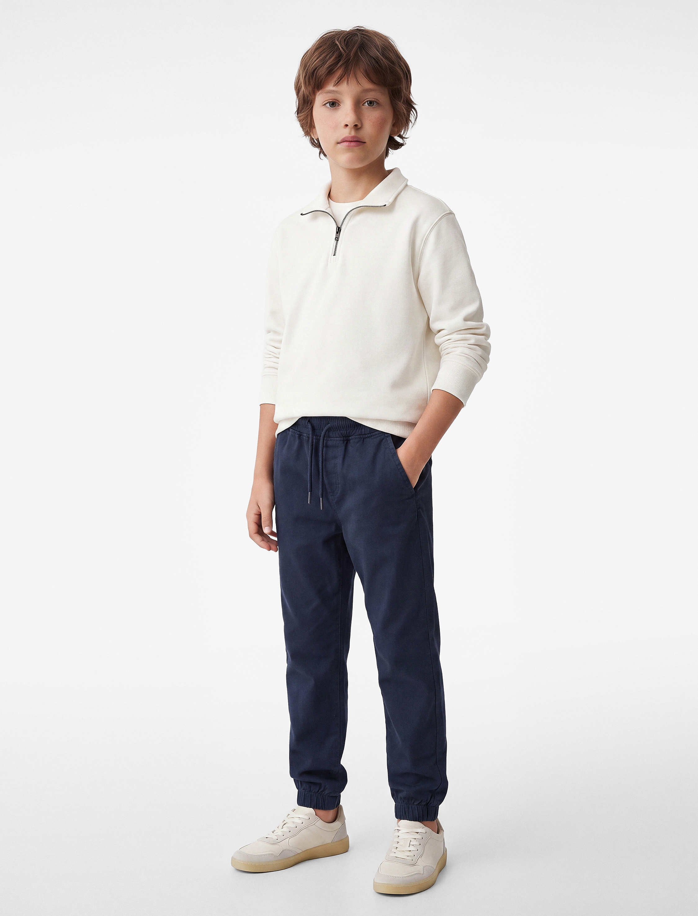  Erkek Çocuk Beli Bağcıklı Cepli Pamuklu Gabardin Jogger Pantolon