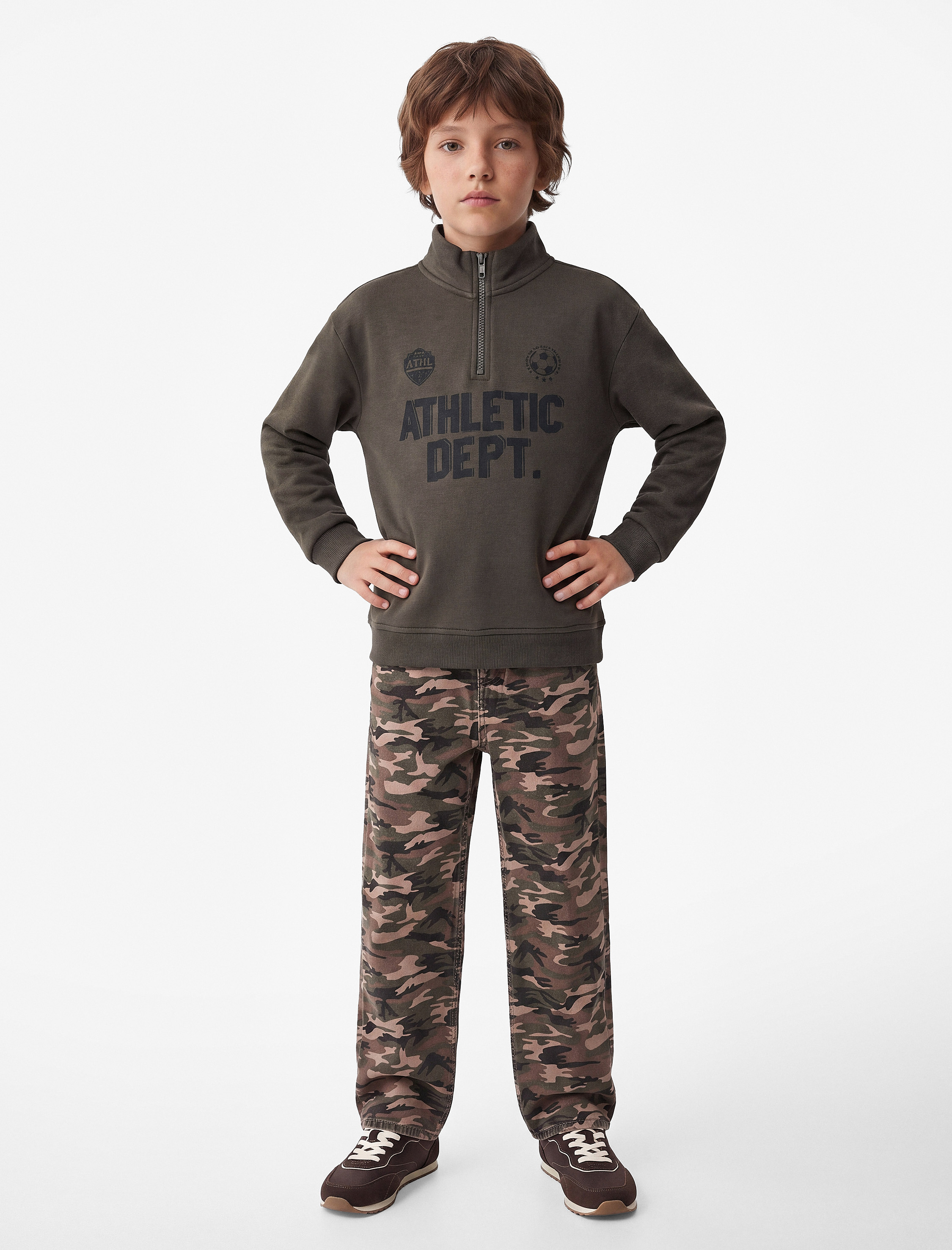  Erkek Çocuk Baskılı Uzun Kollu Şardonlu Pamuklu Yarım Fermuarlı Dik Yaka Sweatshirt