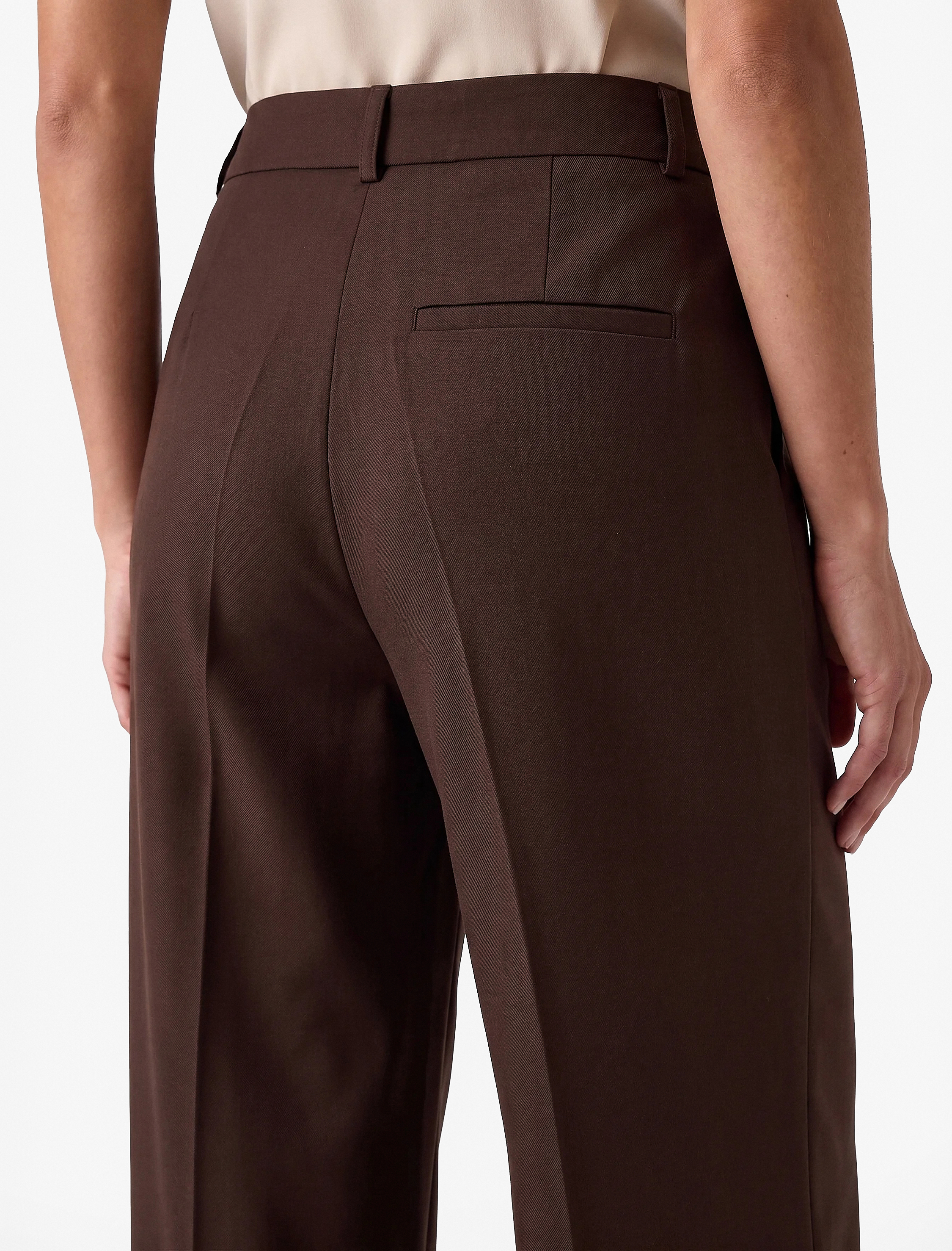 Koton Yüksek Bel Cepli Regular Fit Viskon Karışımlı Pileli Geniş Paça Pantolon görsel 5