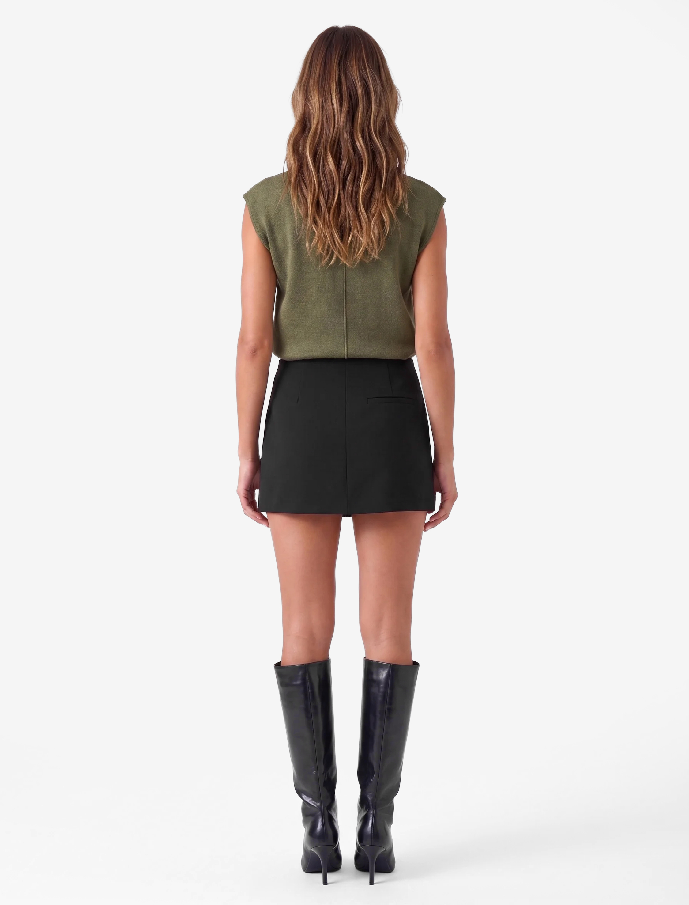 Koton Slim Fit Cep Detaylı Mini Şort Etek görsel 3