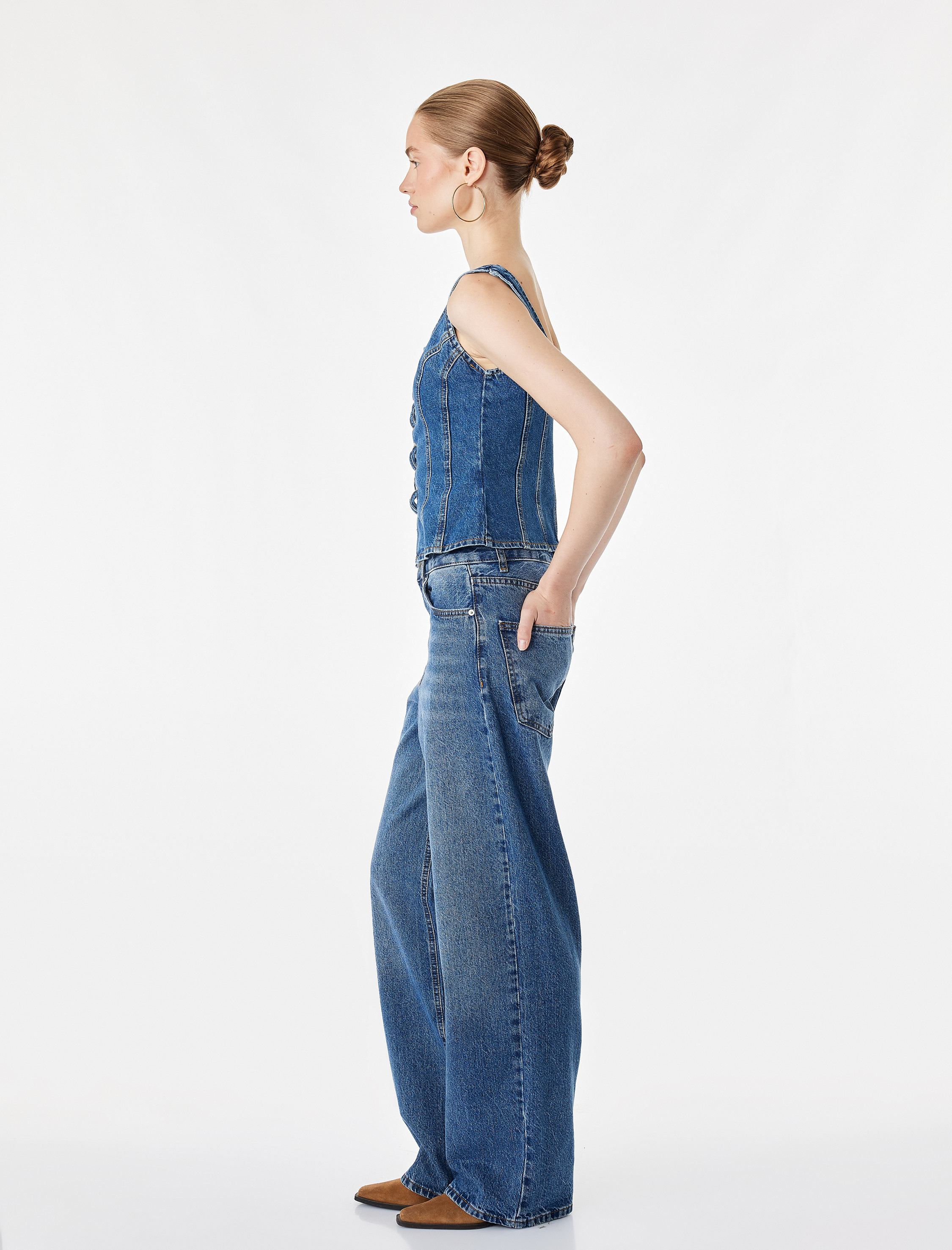 Koton Bağcık Detaylı Slim Fit Pamuklu U Yaka Kolsuz Denim Korse Bluz görsel 3