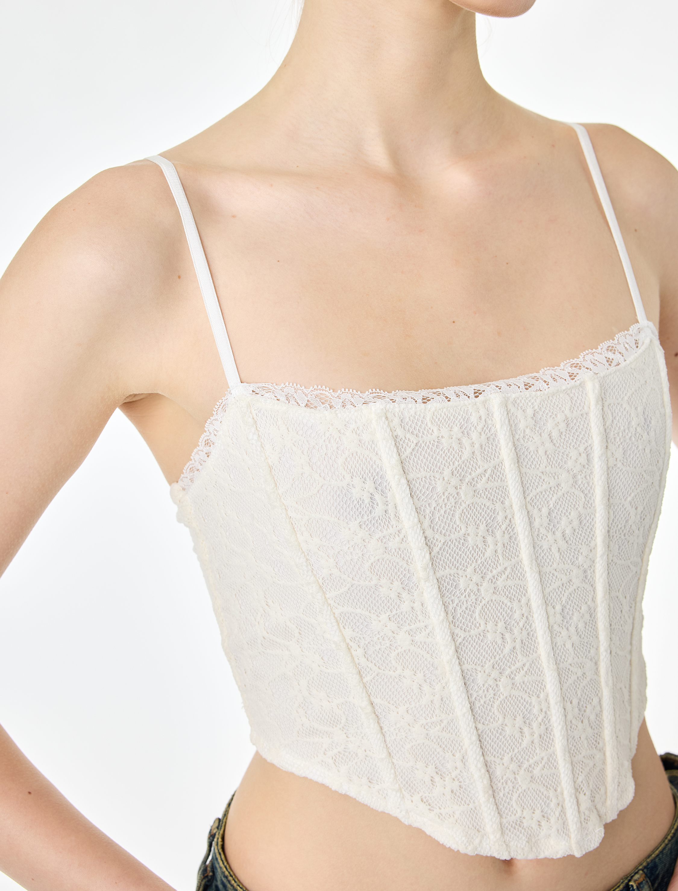 Koton Slim Fit İp Askılı Crop Dantel Korse Bluz görsel 5