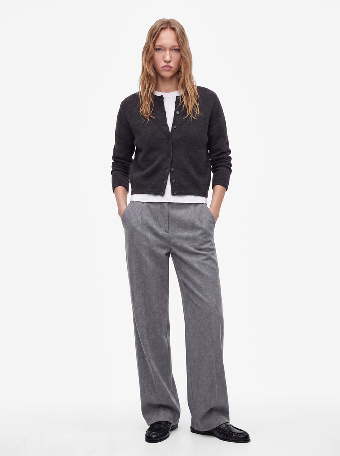  Regular Fit Bisiklet Yaka Uzun Kollu Düğmeli Crop Triko Hırka