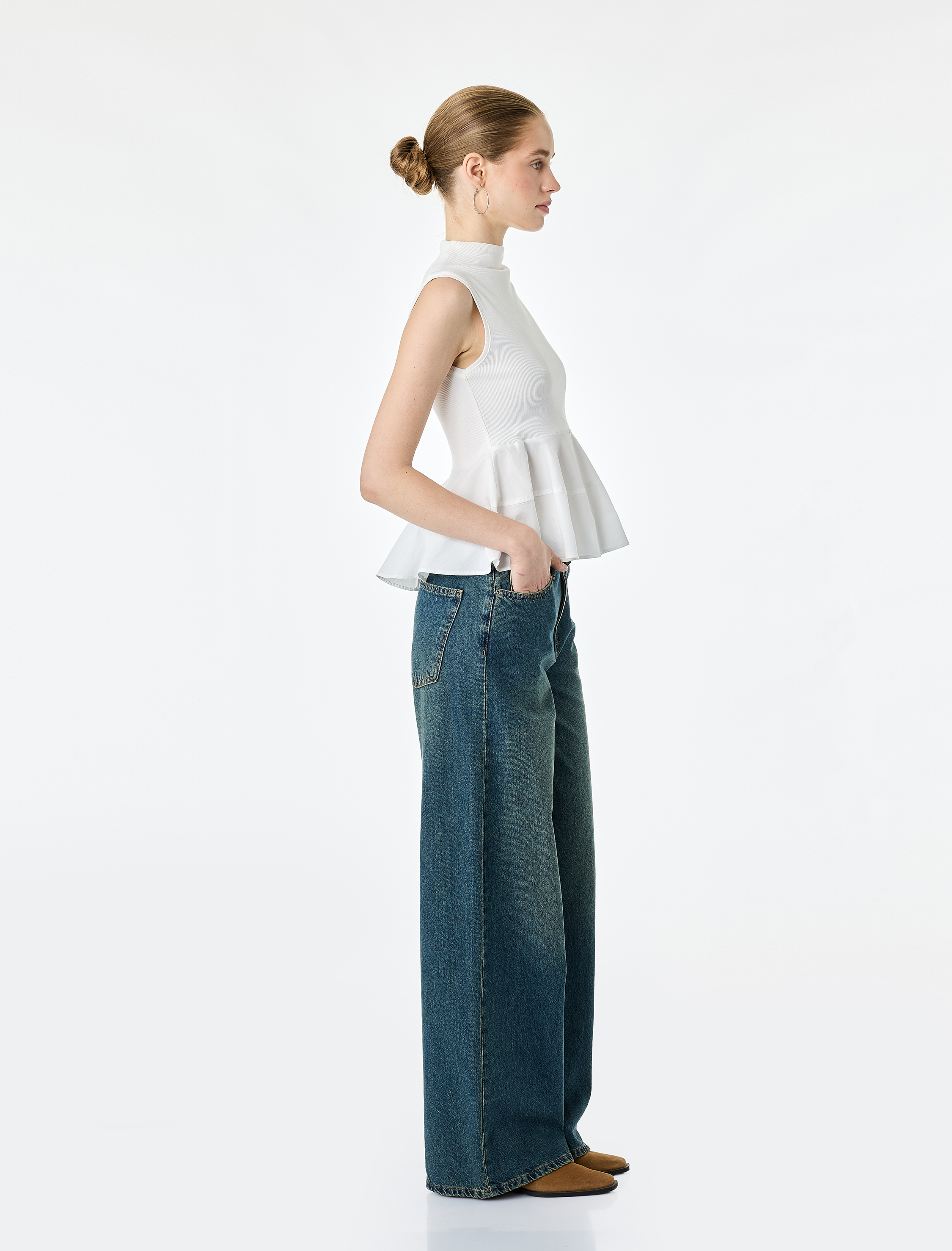 Koton Pamuklu Slim Fit Kolsuz Dik Yaka Kaşkorse Peplum Bluz görsel 3