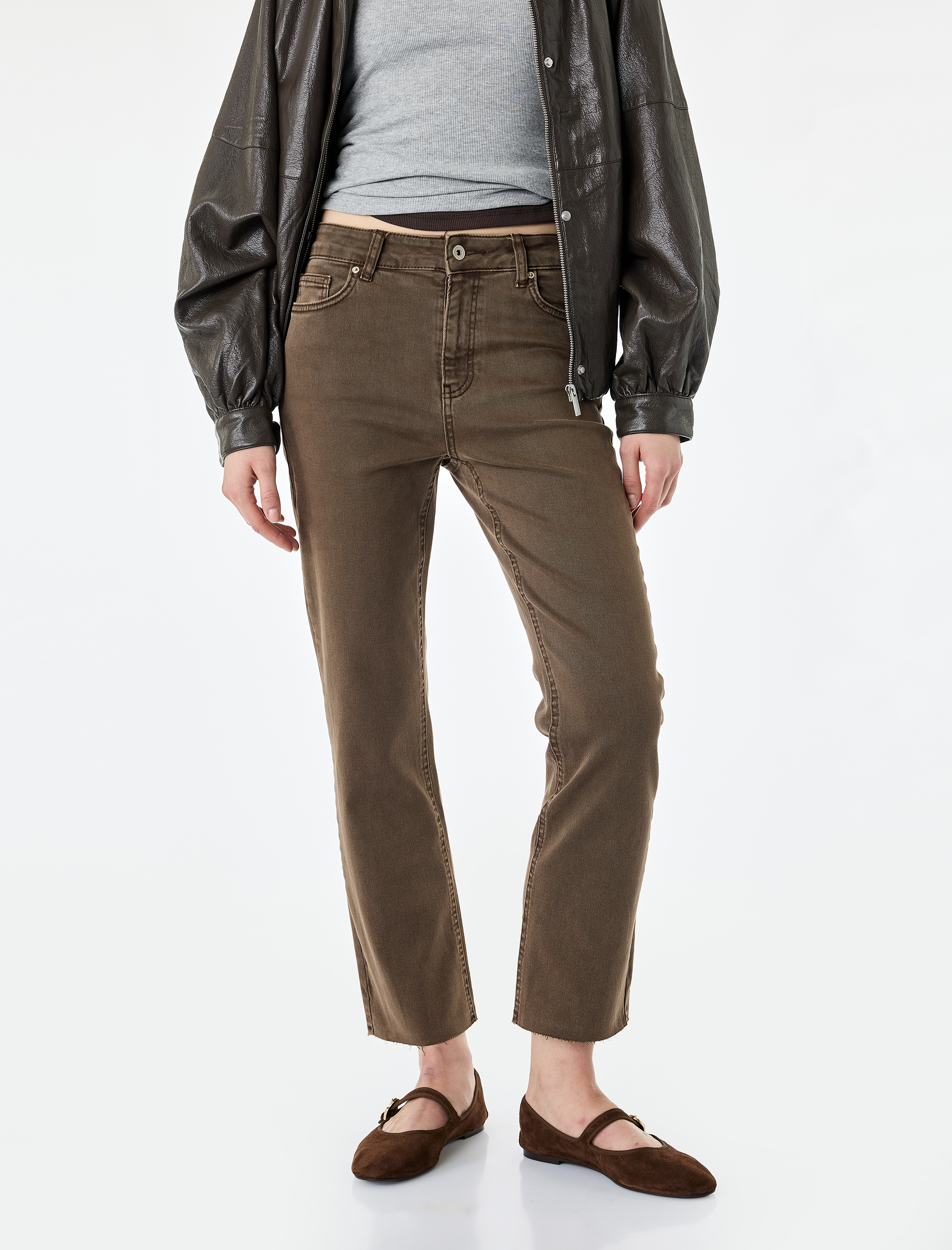 Koton Pamuklu Dar Kalıp Düğmeli Cepli İspanyol Paça Crop Jean Pantolon - Kick Flare Jeans görsel 4