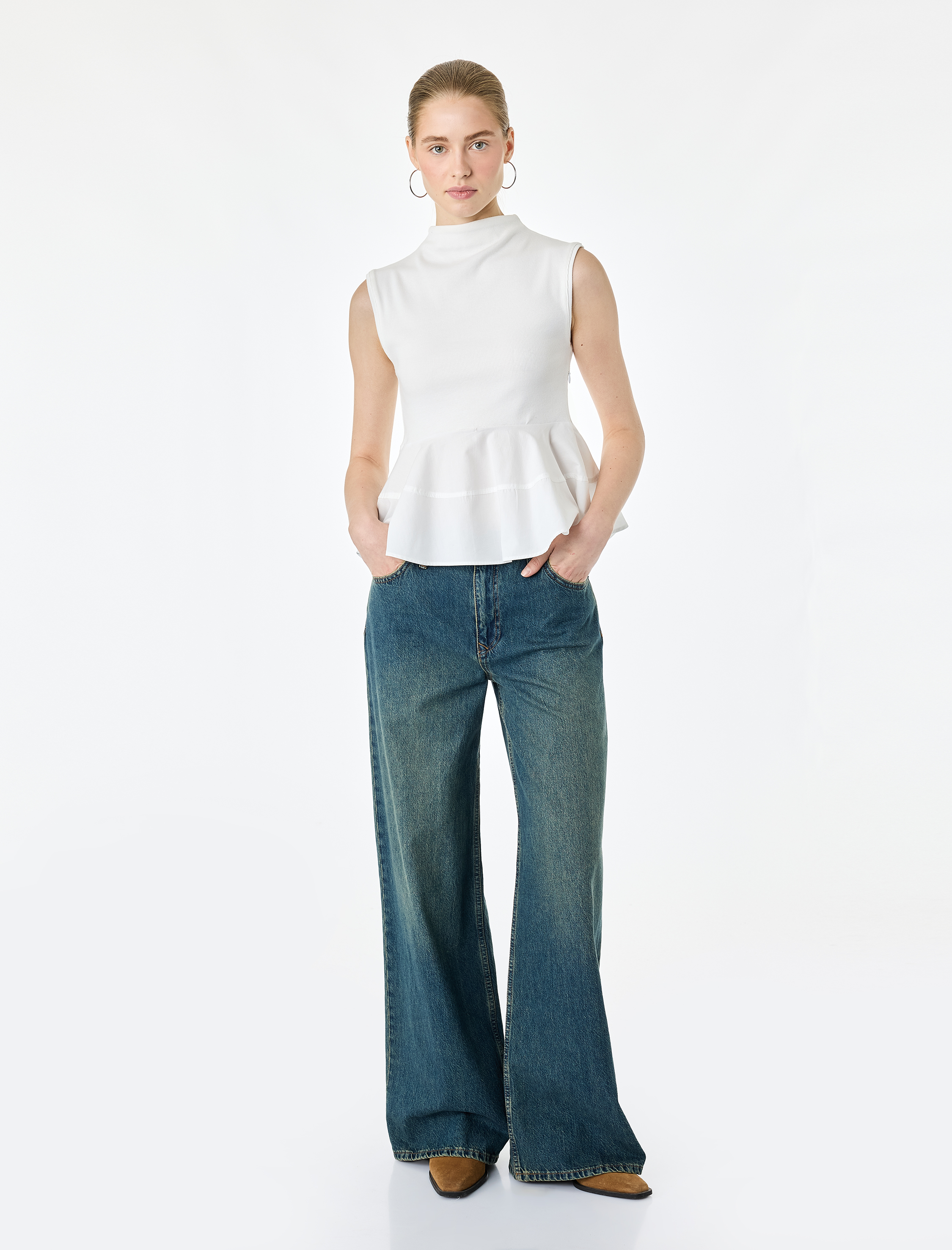 Koton Pamuklu Slim Fit Kolsuz Dik Yaka Kaşkorse Peplum Bluz