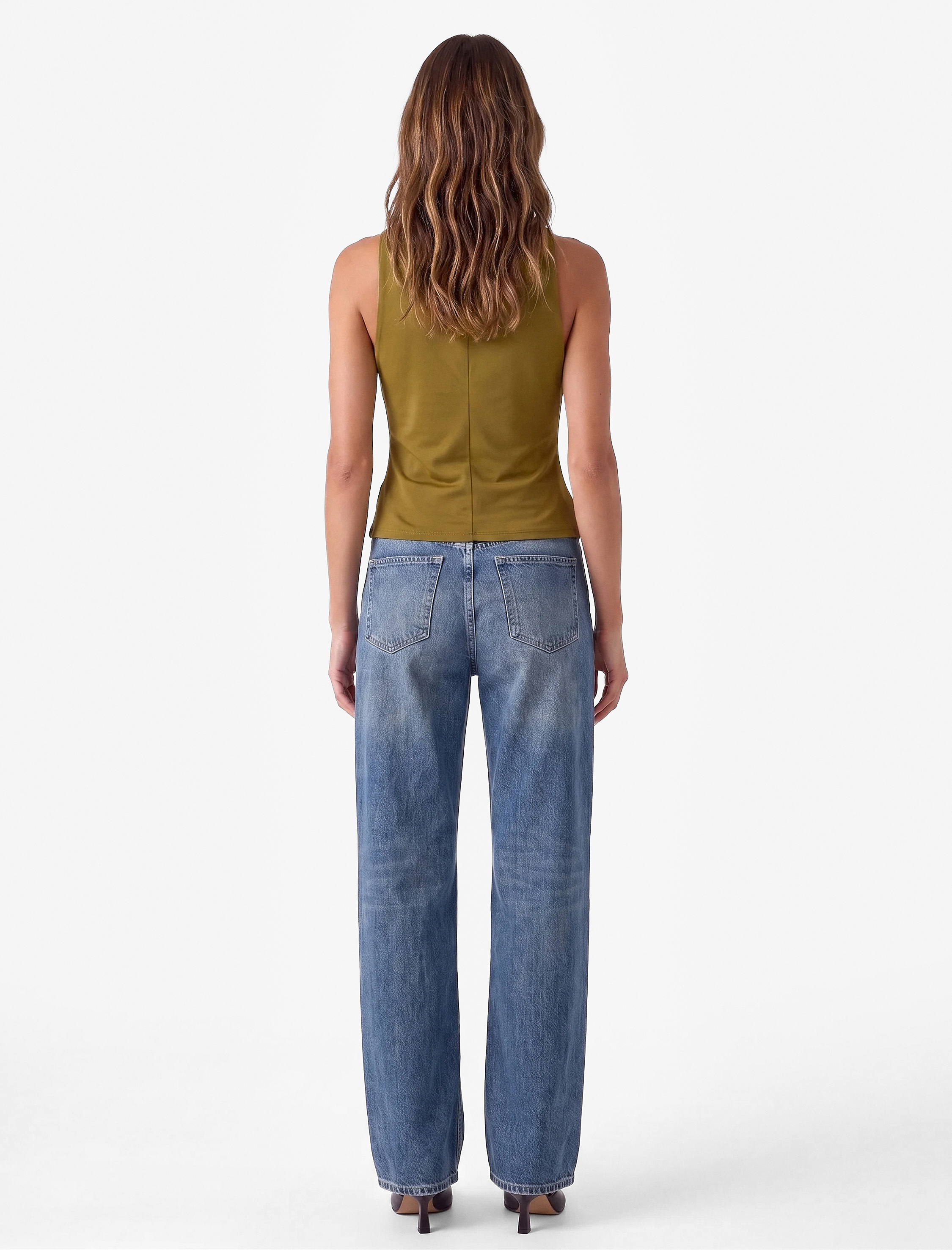   Slim Fit Asimetrik Kolsuz Degaje Yaka Atlet