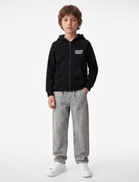 Baskı Detaylı Pamuklu Cepli Üç İplik Şardonlu Kapşonlu Fermuarlı Sweatshirt
