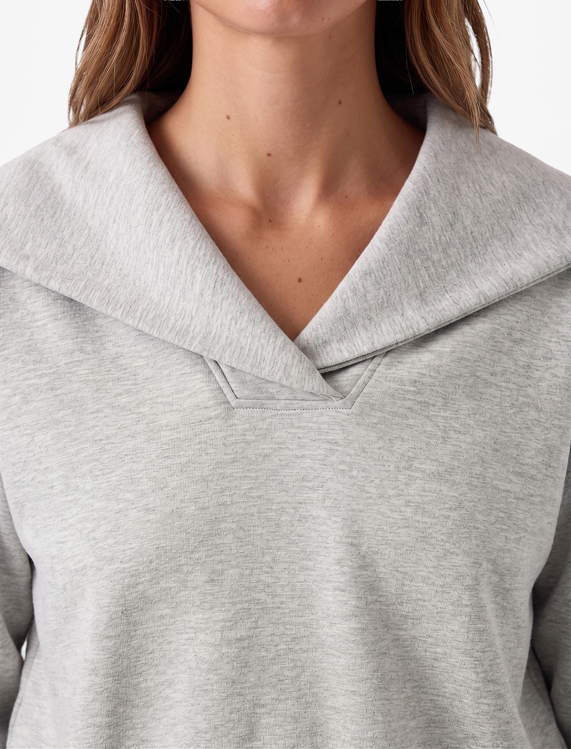   Regular Fit Modal Kumaş Uzun Kollu Devrik Yaka Basic Sweatshirt