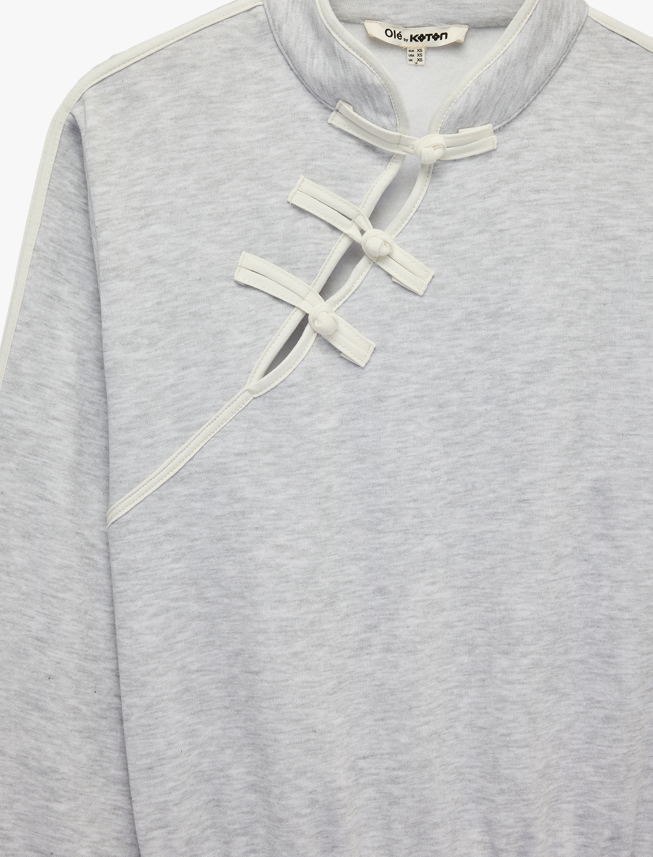   Şardonlu Rahat Kalıp Kurbağa Kapama Detaylı Süslü Düğmeli Mandarin Yaka Sweatshirt
