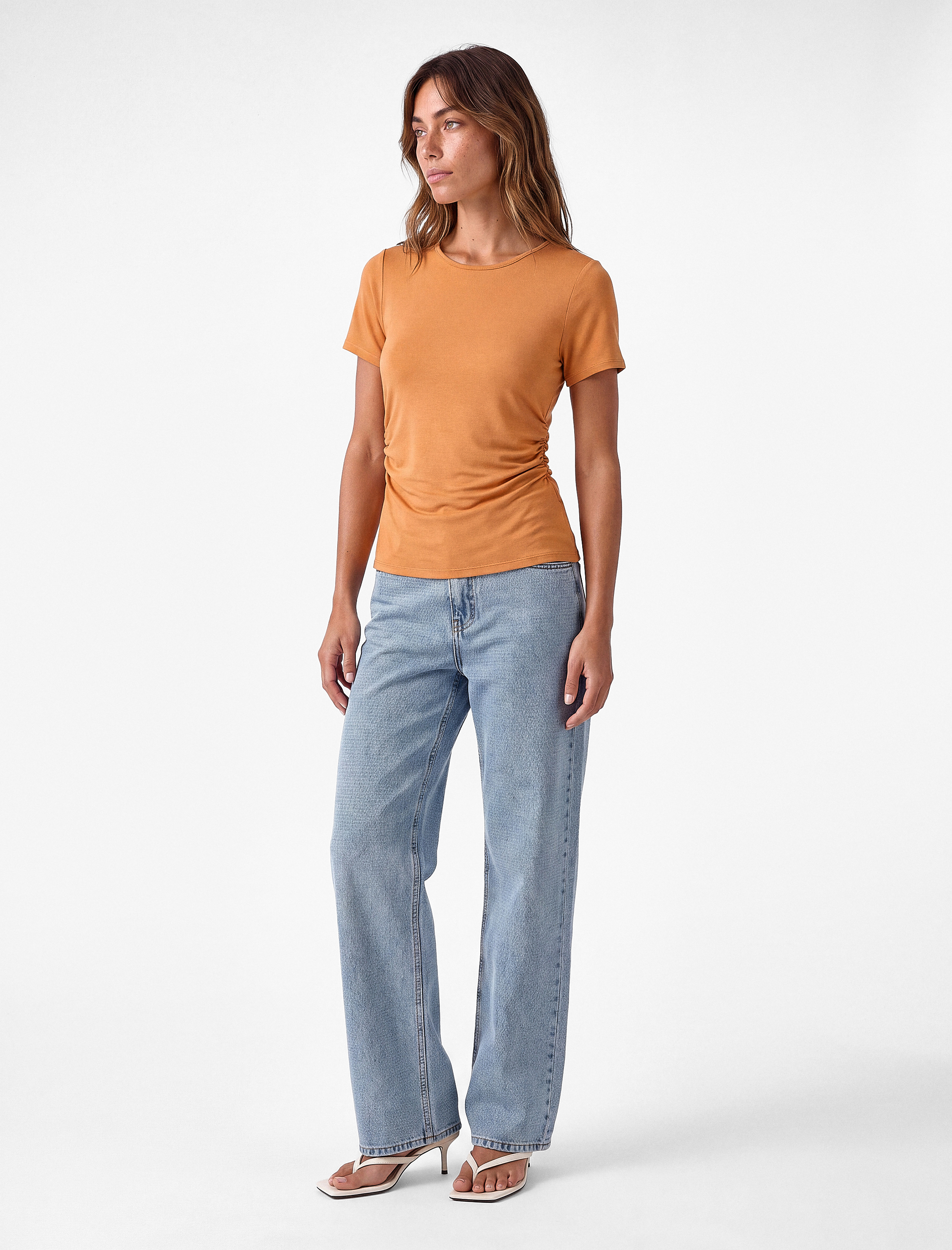 Koton Slim Fit Drape Detaylı Bisiklet Yaka Kısa Kollu Tişört