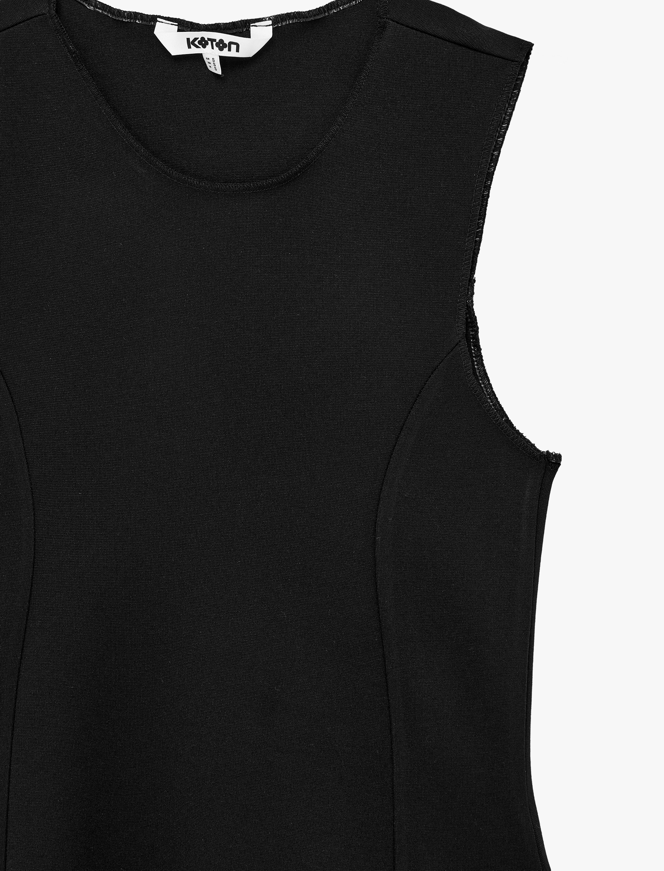 Koton Slim Fit Bisiklet Yaka Bel Vurgulu Kolsuz Bluz görsel 4